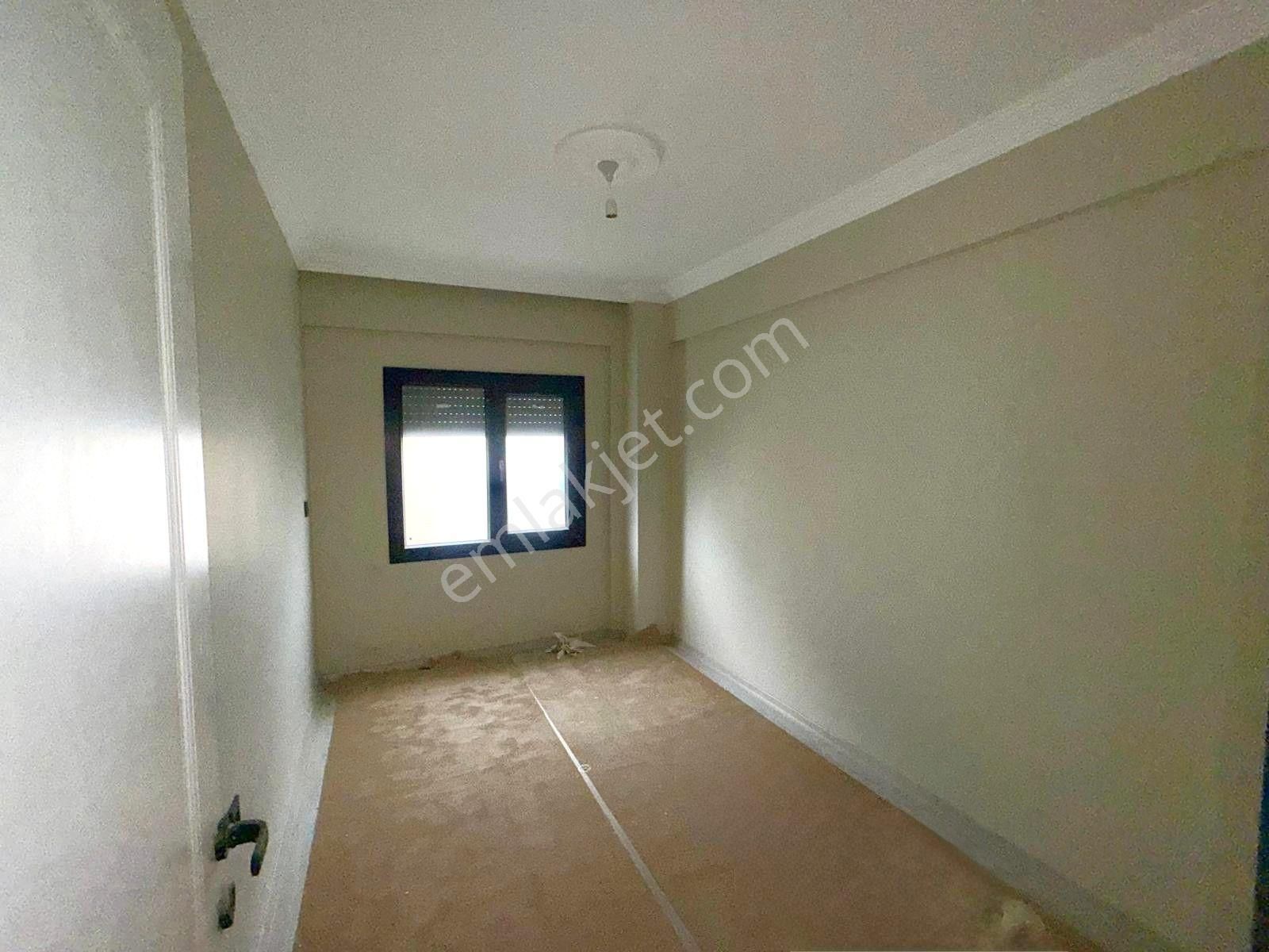 Dikili Cumhuriyet Mah. Çetin Emeç'te Satılık Müstakil 4+1 Villa - Görsel 12