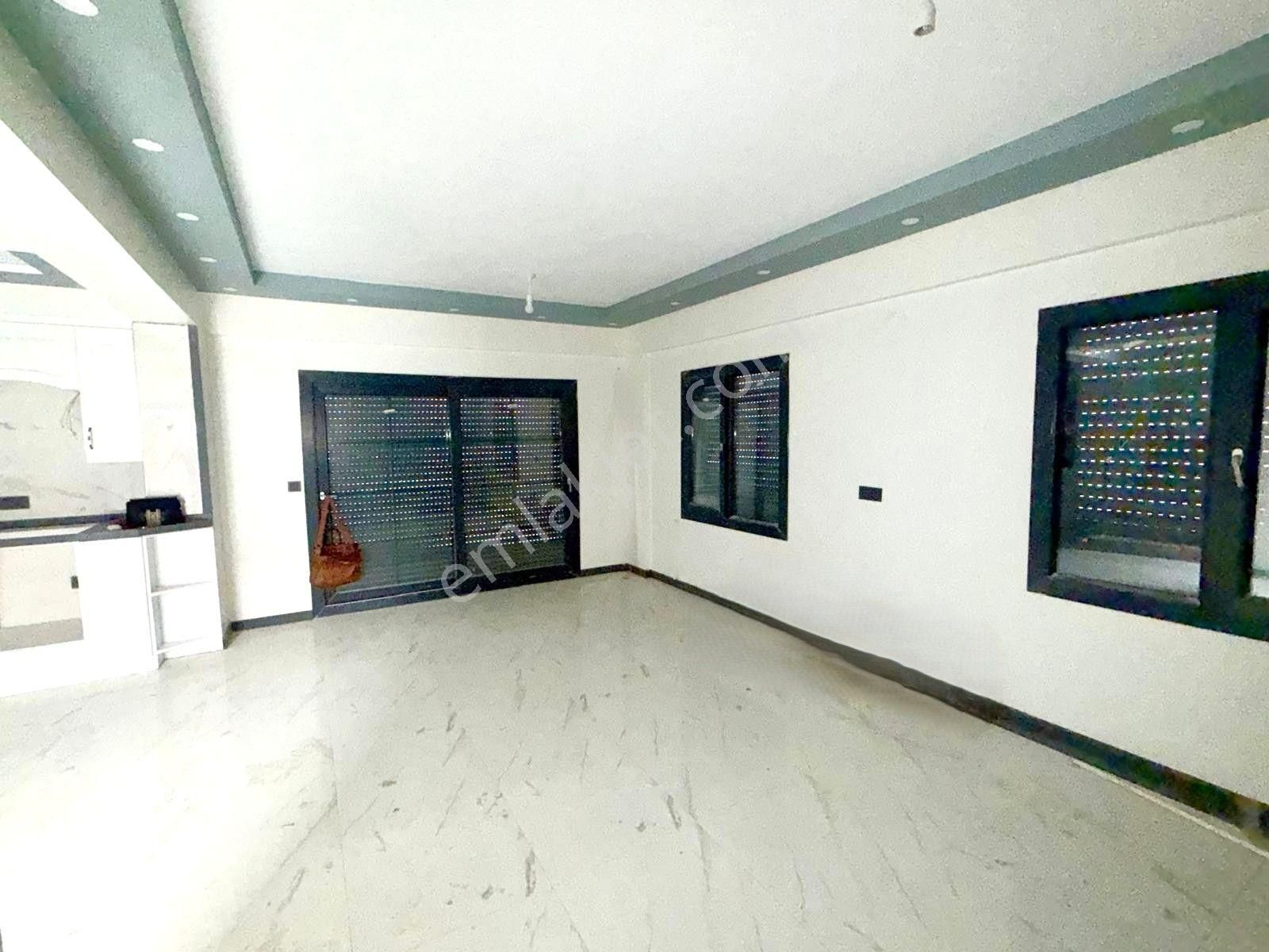 Dikili Cumhuriyet Mah. Çetin Emeç'te Satılık Müstakil 4+1 Villa - Görsel 10