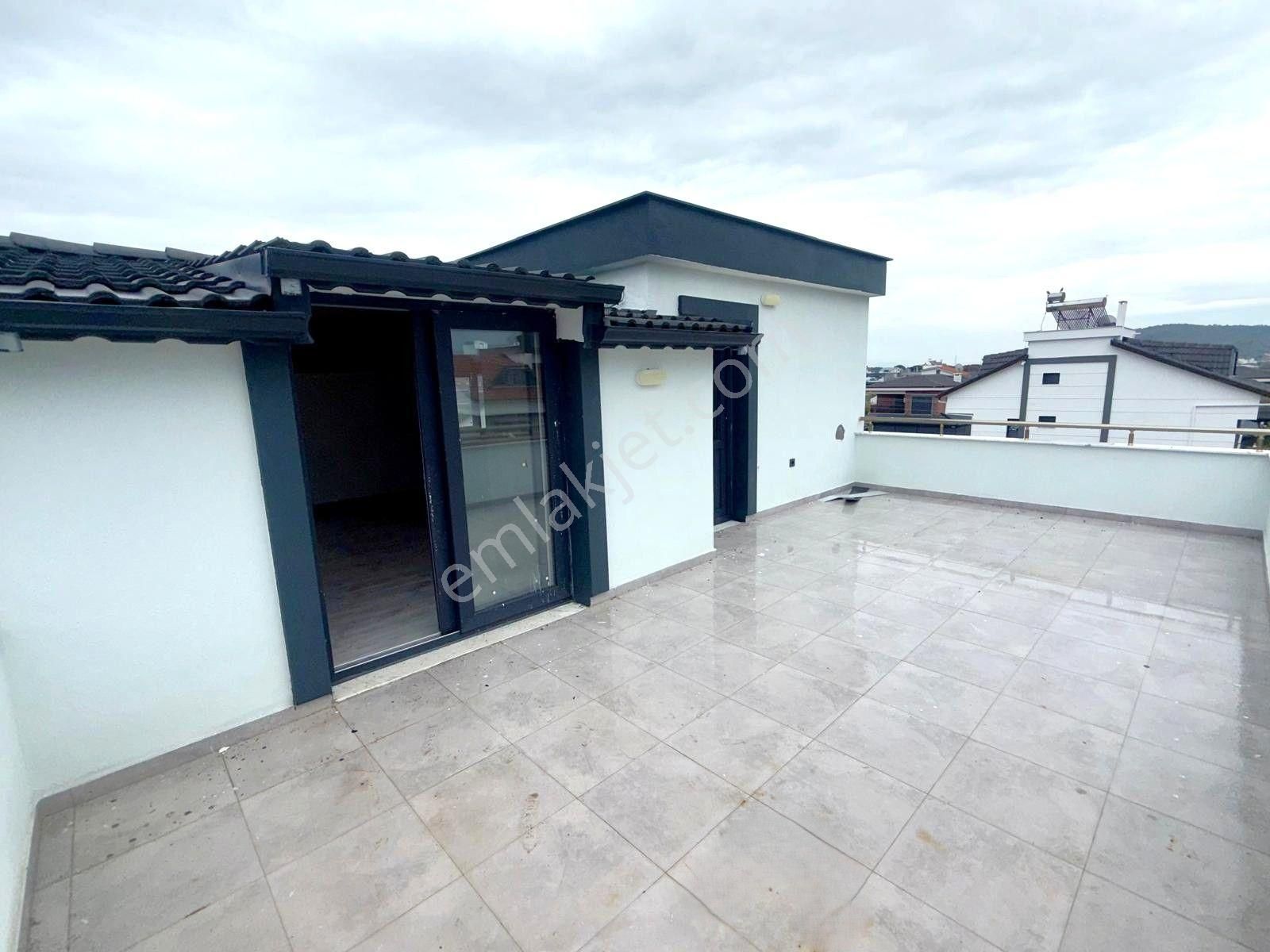 Dikili Cumhuriyet Mah. Çetin Emeç'te Satılık Müstakil 4+1 Villa - Görsel 25