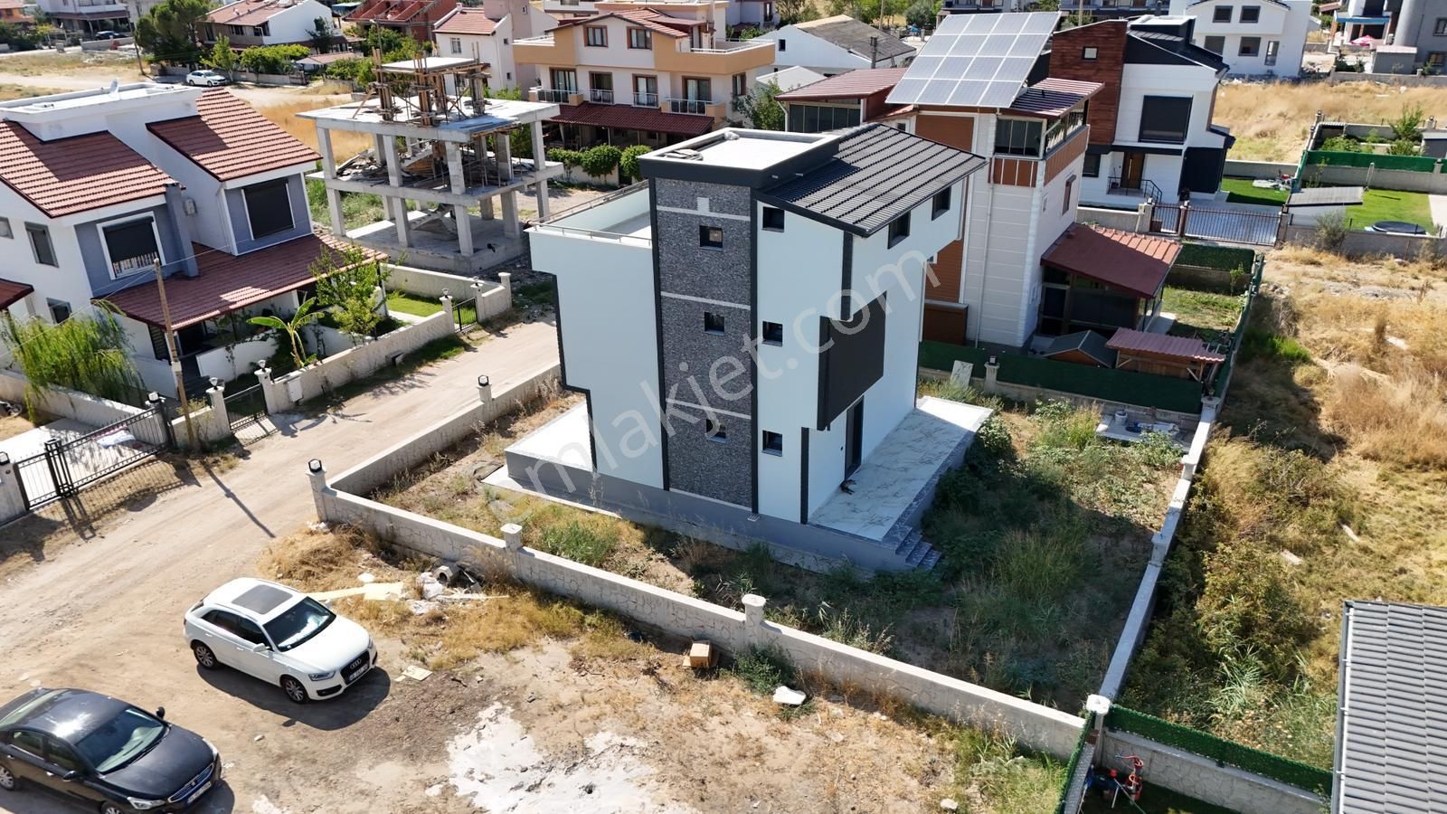 Dikili Cumhuriyet Mah. Çetin Emeç'te Satılık Müstakil 4+1 Villa - Görsel 30