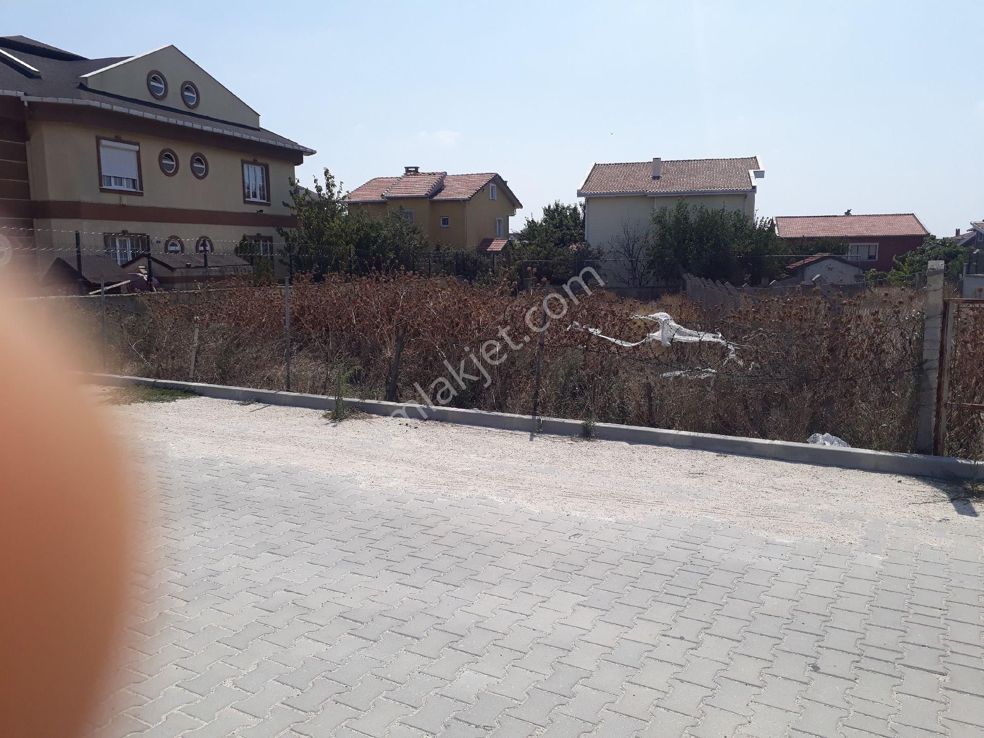 Güzelce Köy Kenarı 561 Mertre Arsa