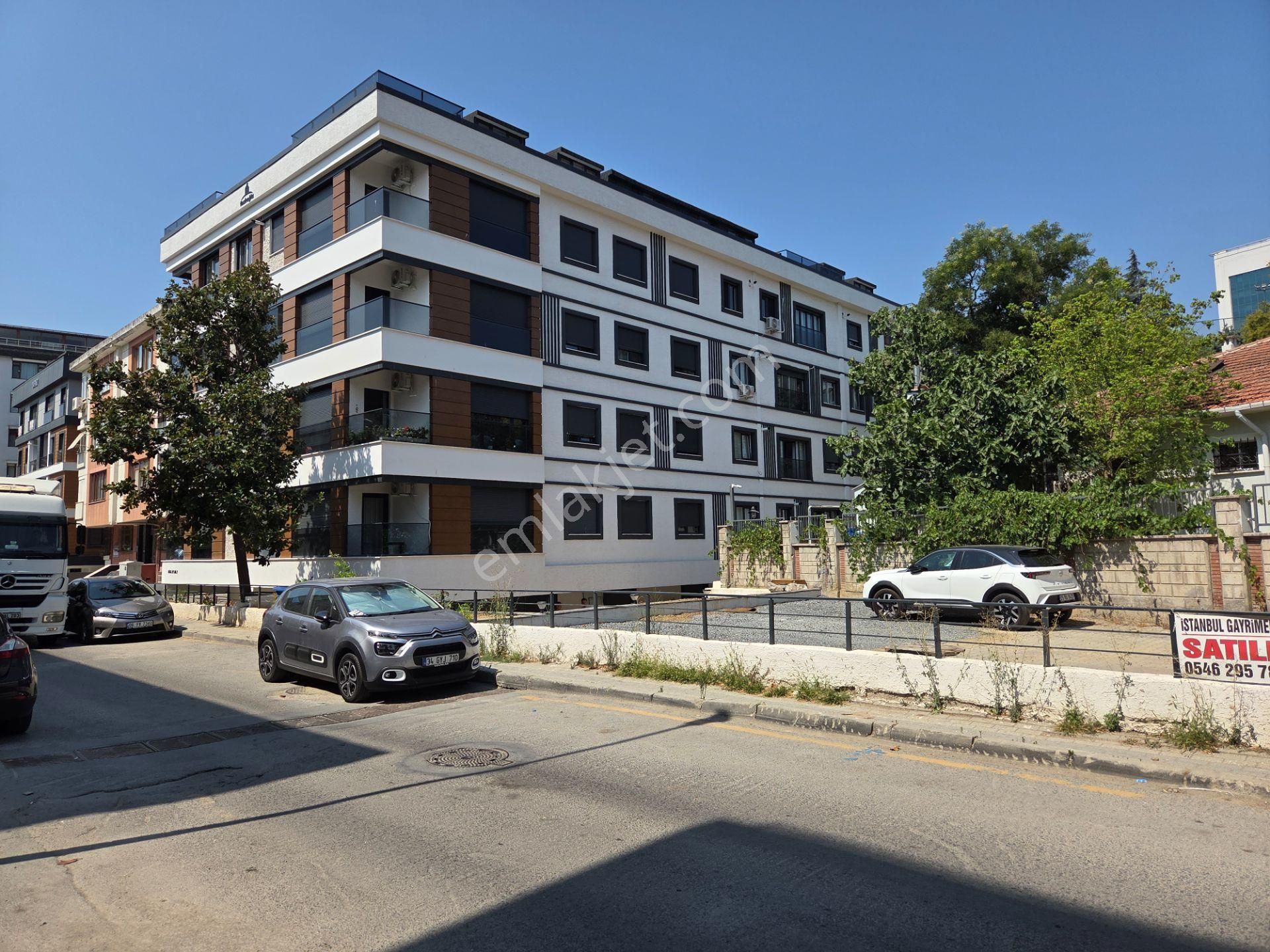 Yankı'dan Üsküdar Acıbadem'de Yeni Binada 90m2 Satılık 2+1 Daire