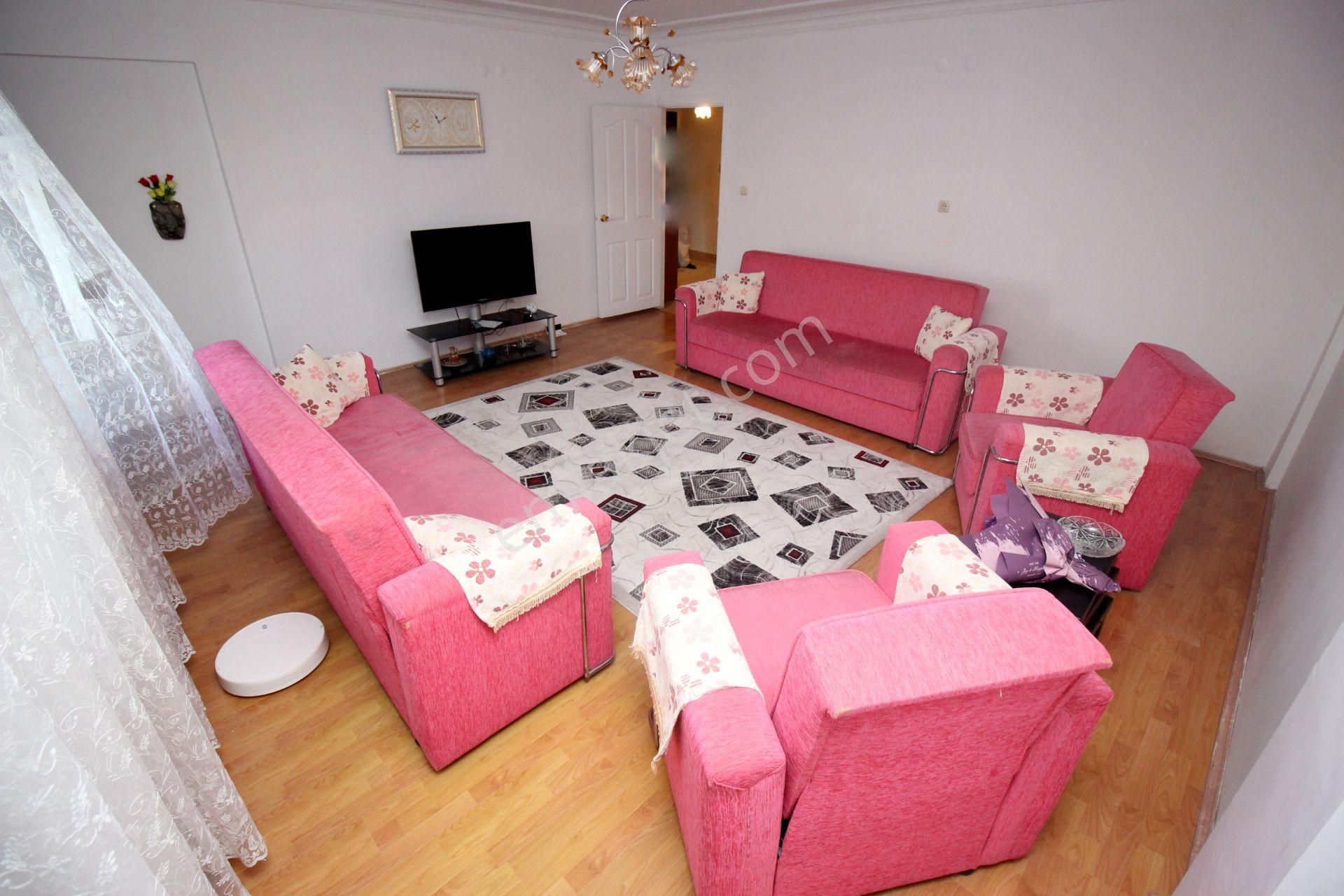 Emre Emlak'tan Elvan'da Geniş Satılık 5+1 Teras Keyfi - Görsel 9