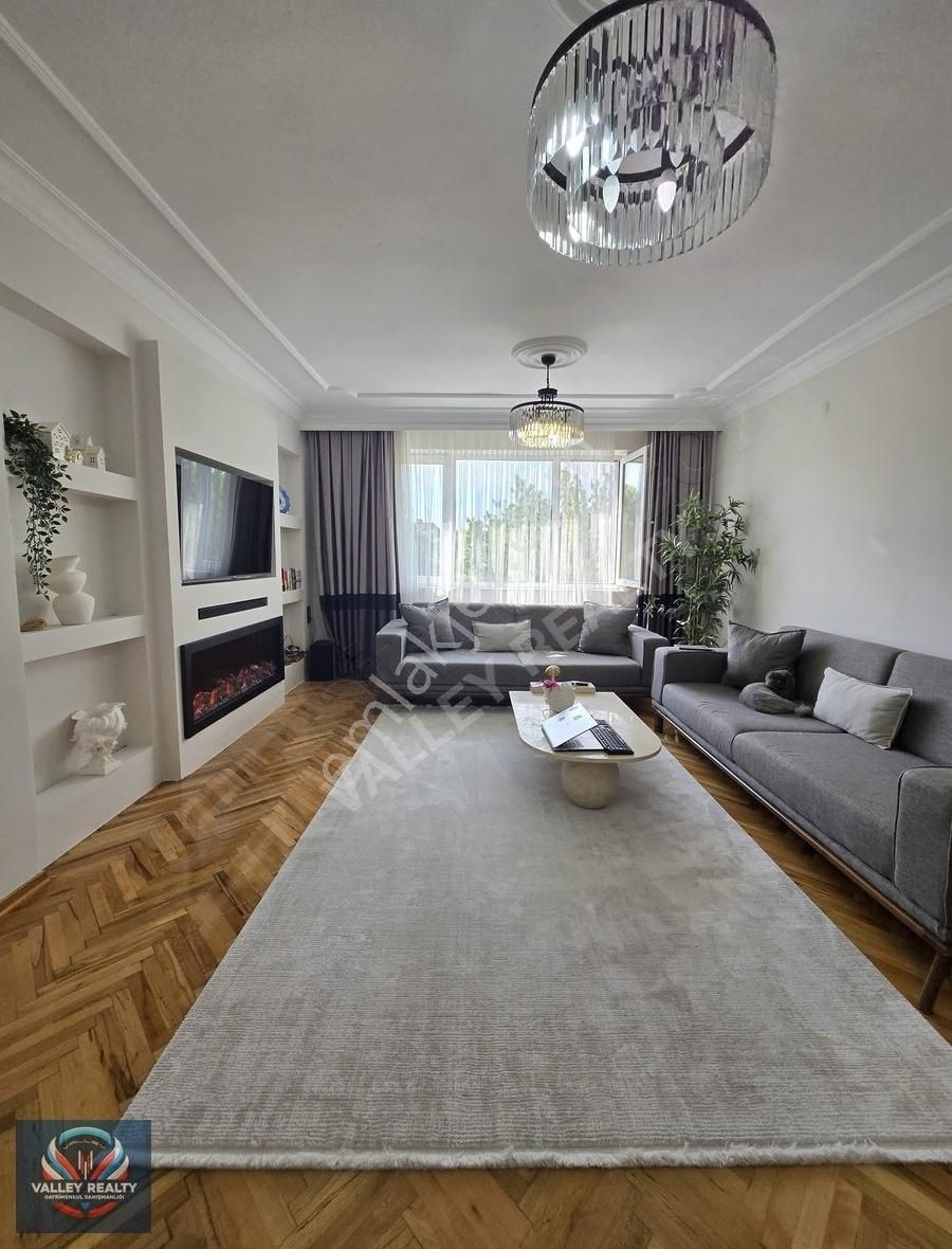 Valleyden Şeyhsinan Mahallesinde Kiralık Geniş Ve Kullanışlı 3