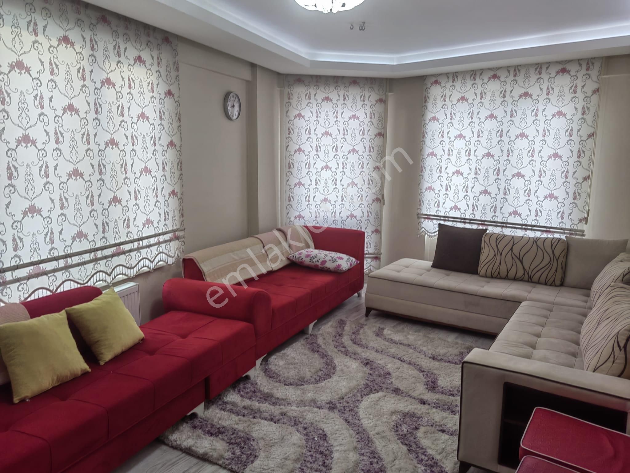 Recep Ümit Emlak'tan Zafer Mahallesinde Temiz [ Full Eşyalı ] 2+1 Kiralık Dubleks Daire