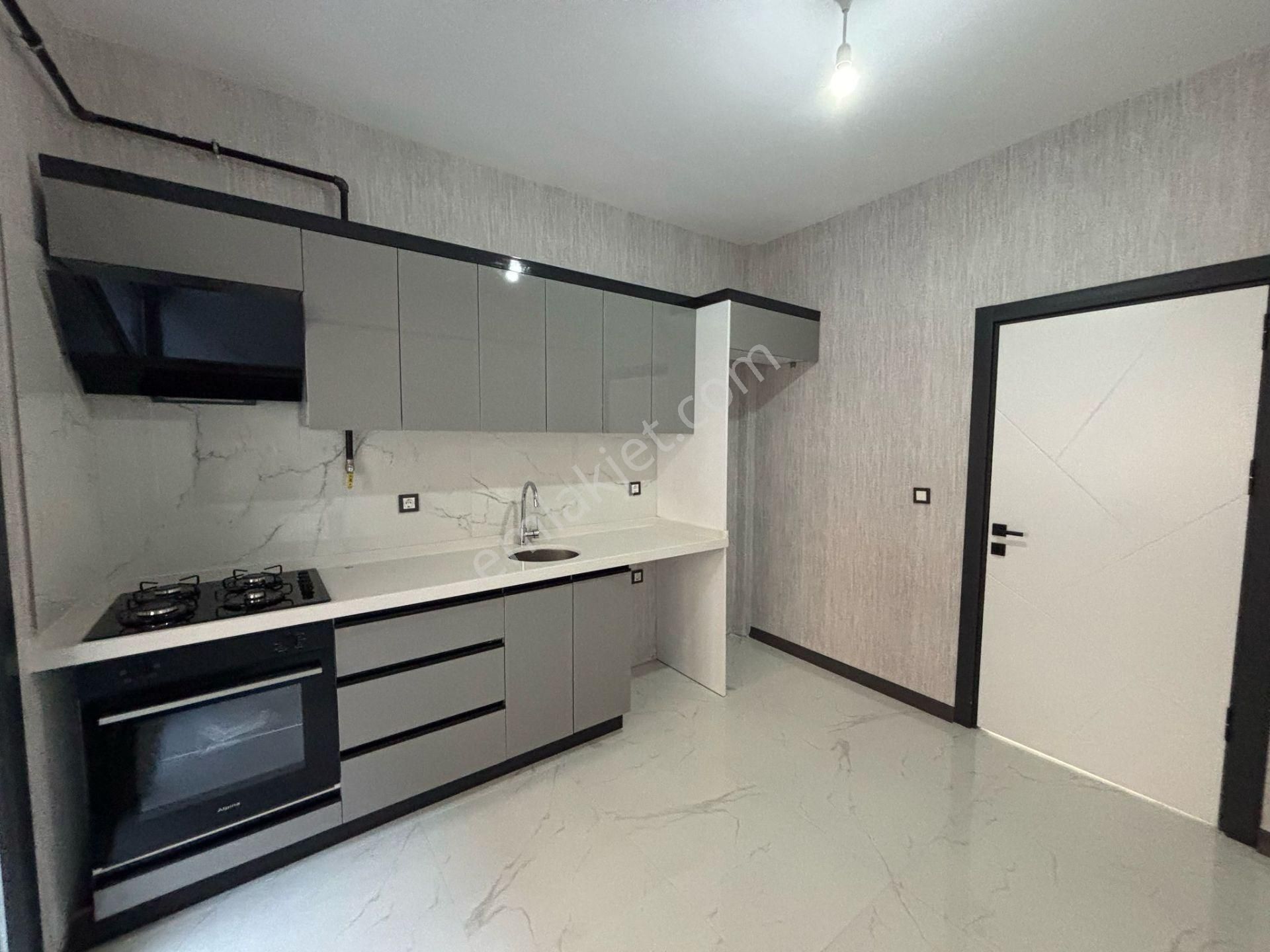 **eryıldız İnşaat**kendi Mülkümüz**acill 135m2 Ful+ful Lüx 3+1**