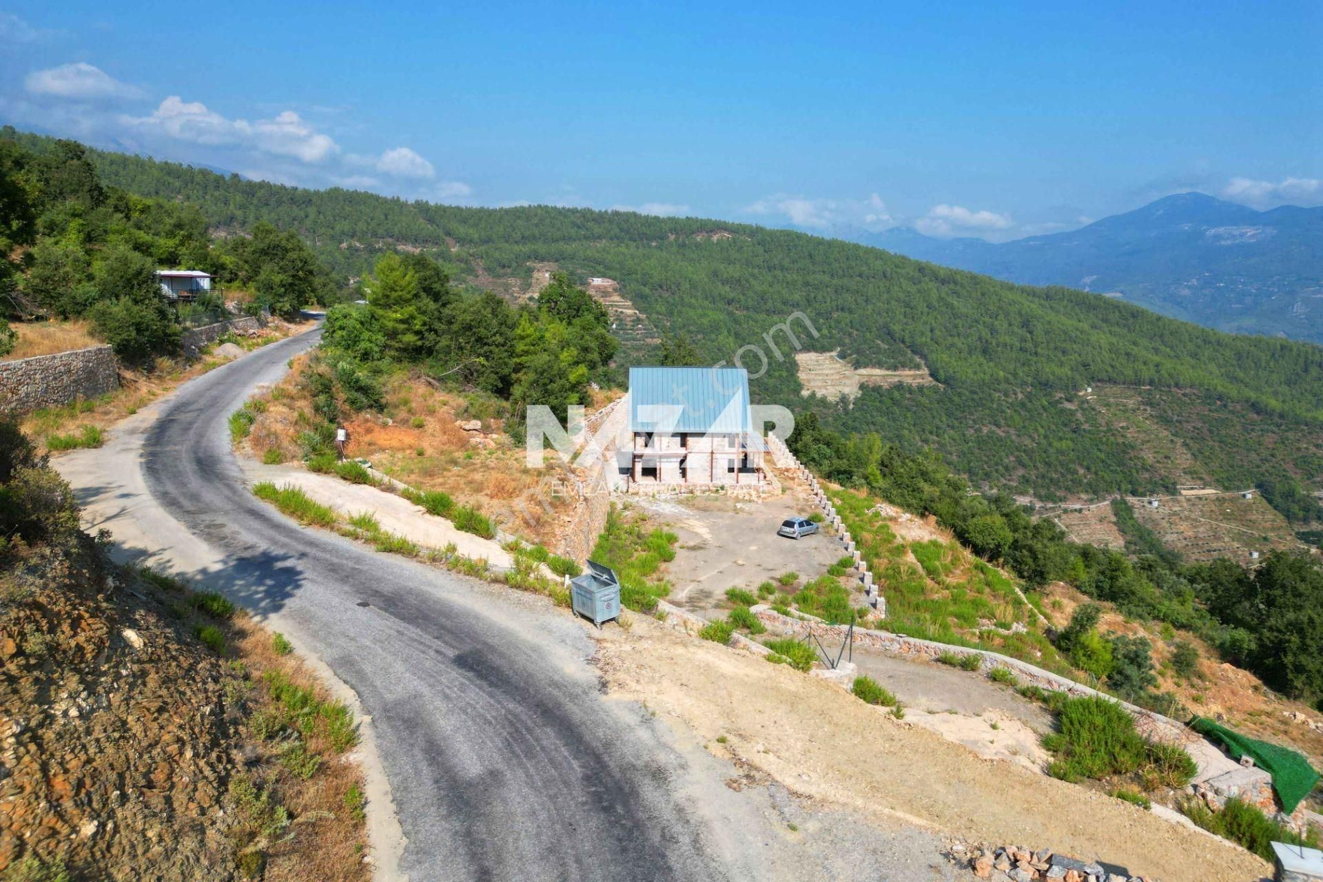 Alanya Akçatı'da 2.950 M² Satılık Tarla Ve 3 Katlı Müstakil Ev - Görsel 15
