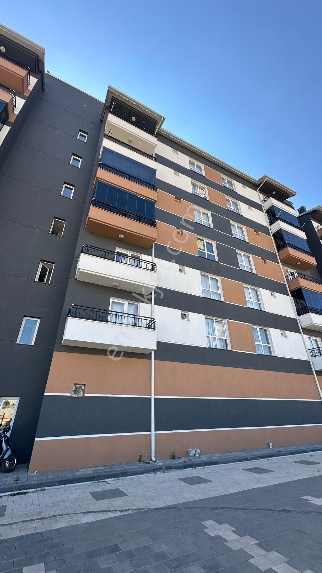 Finans Gayrimenkul'den Tuzlugöl Mah. Kiralık Masrafsız Lüx 3+1
