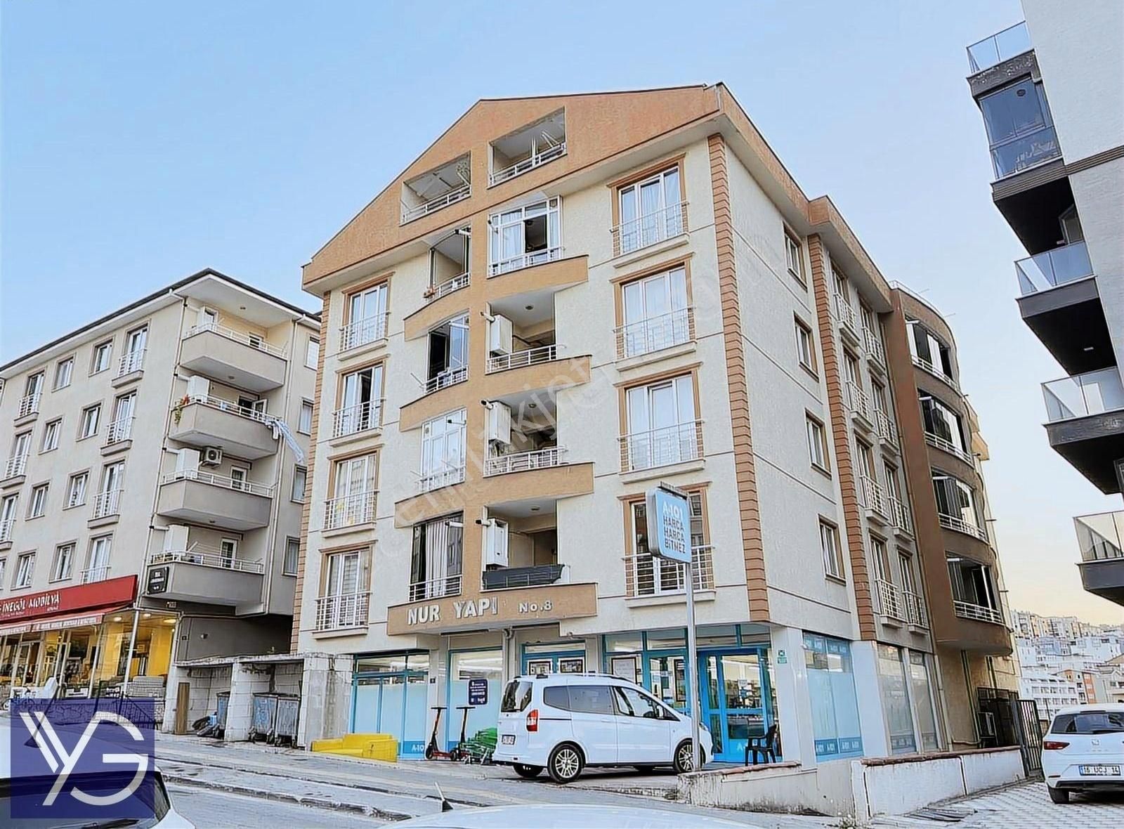 Yamanerden Dumlupınarda Aile Binasında 2+1 Ayrı Mutfaklı Kiralık