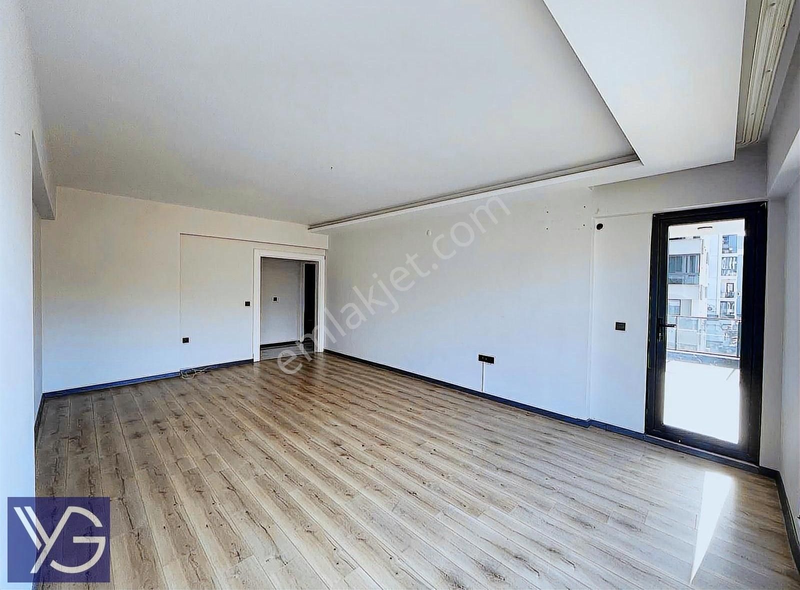 Yamaner'den Balkanda 3+1 Geniş M2 Havuzlu Sitede Satılık Daire