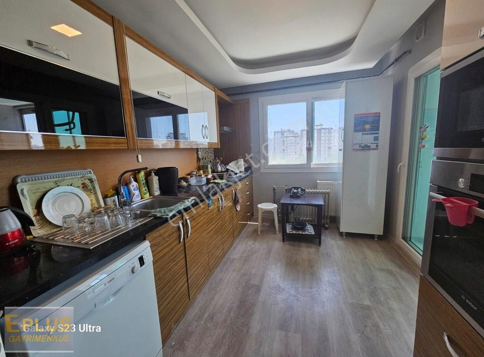 Huzur Evleri Bulvar Ustu Havuzlu 3+1 K.mutfak Ç.bny. G.odalı