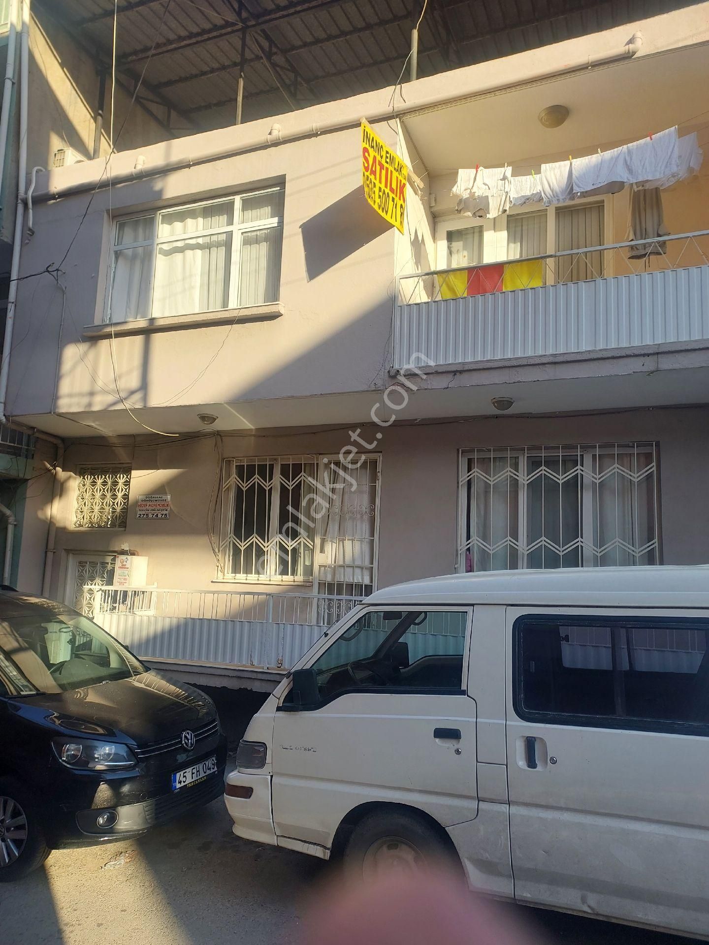 Satilik Bozyaka Merkez Ikı Katlı Bına