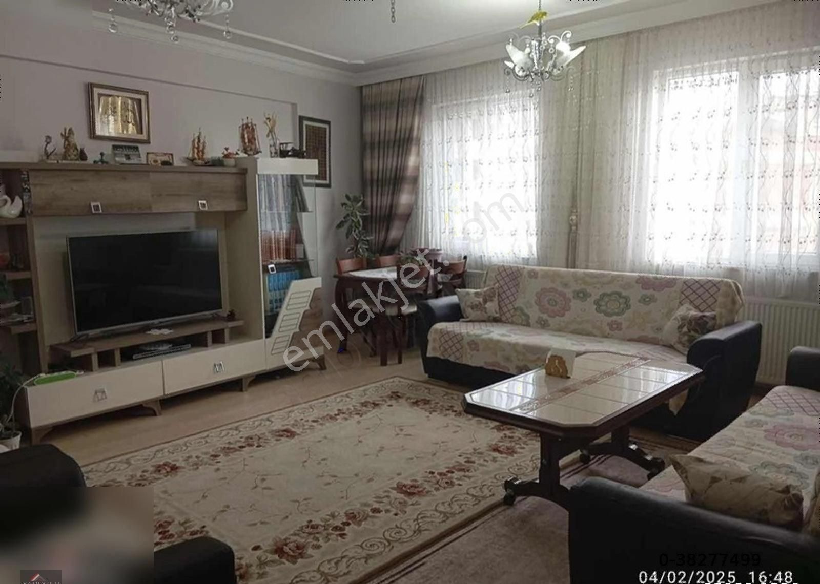 Lüleburgaz'da 3+1 Çarşı Konumunda 130 M2 Satılık Daire