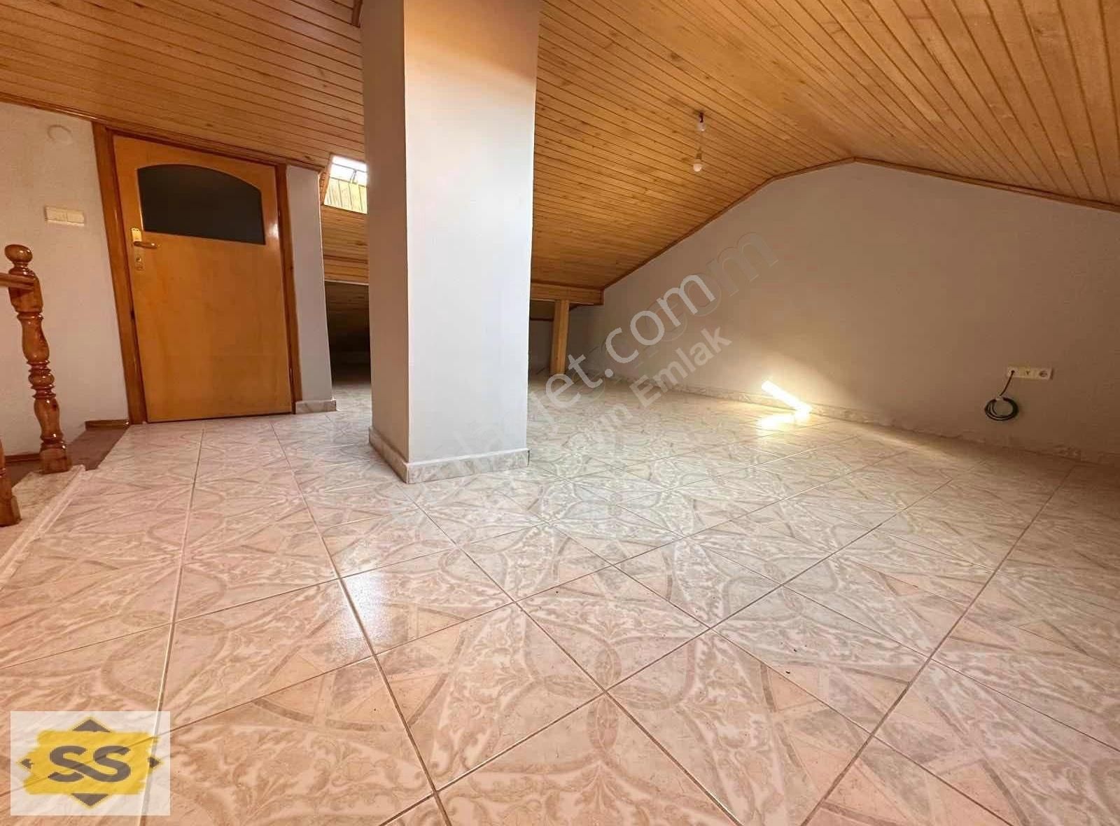 Fethiye Karaçulha Elitler Sitesinde 3+1 Villa