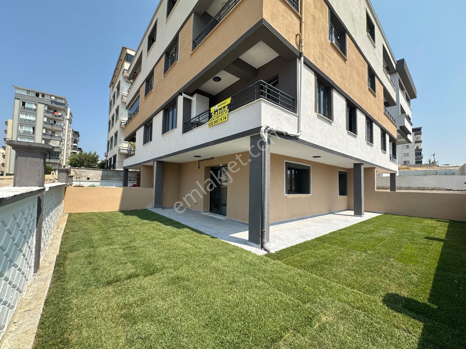 Yeni Mahallede Satılık 3+1 Bahçe Dubleks