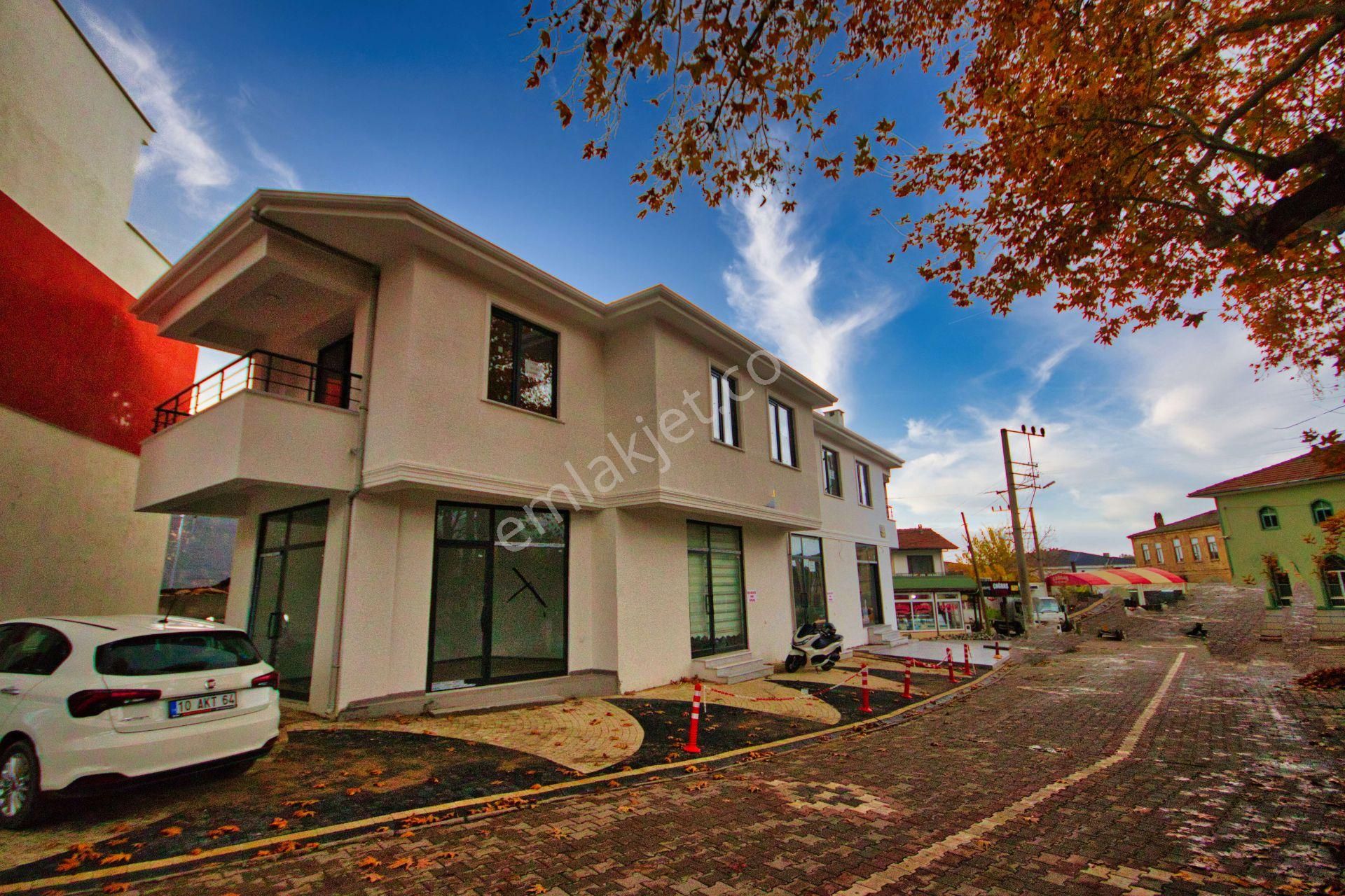 🏡🏡aktif'ten Akçay'da Satılık Dağ Manzaralı Ön Cephe Sıfır 2+1 Daire