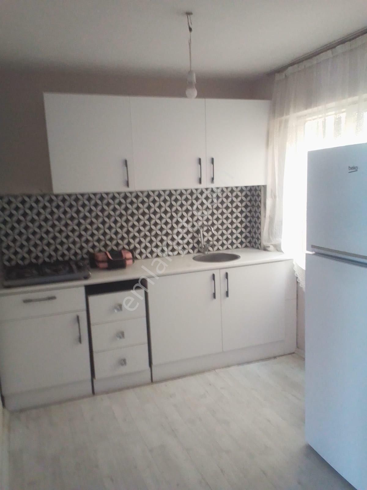 Cihangir Emlaktan Muradiye Kaplıca Cd.üstü Eşyalı Kiralık Daire