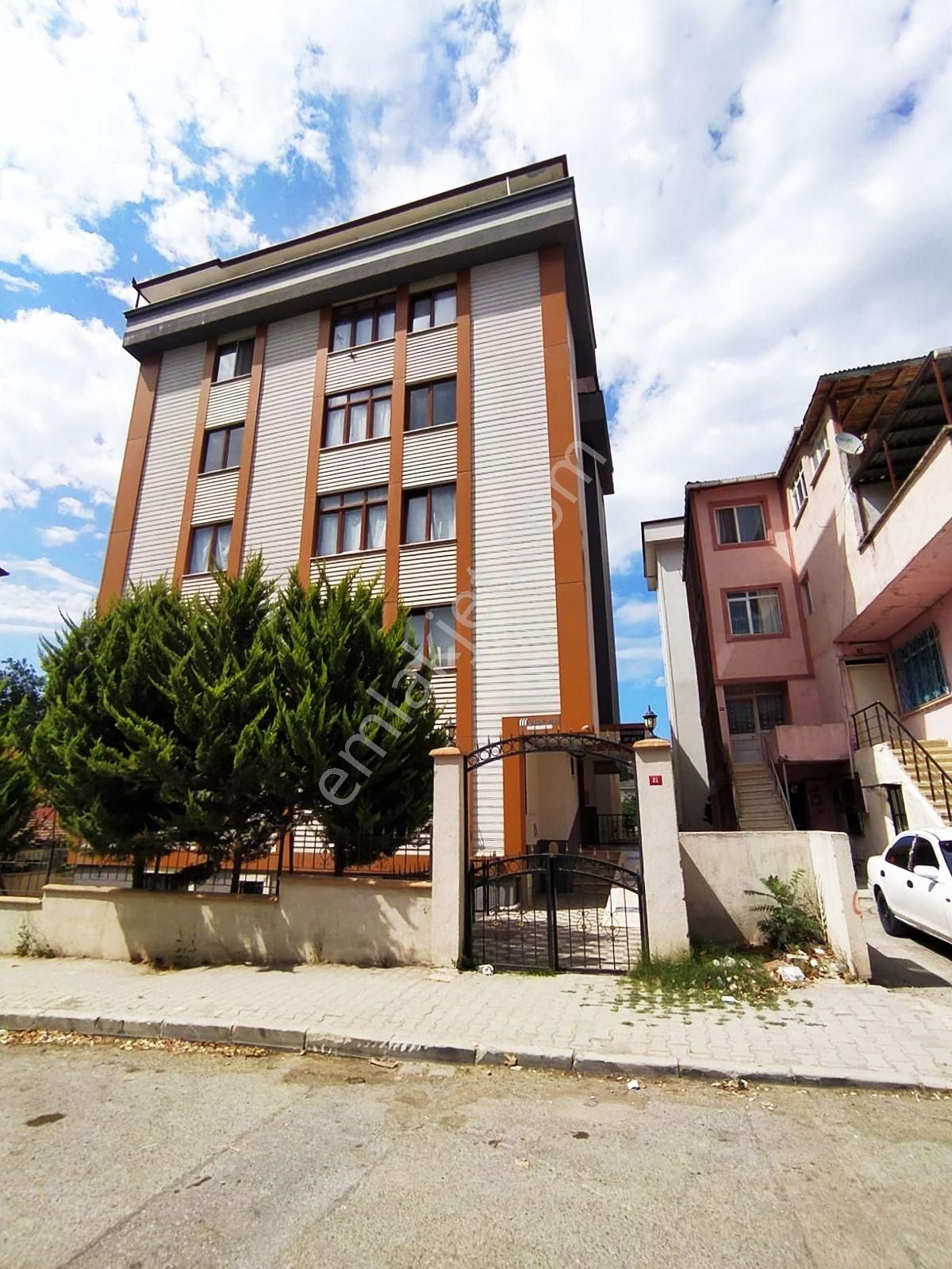 Mertcan Dan Gümüşpınar Mah Arakat 2+1 Ankastreli Lüks Daire