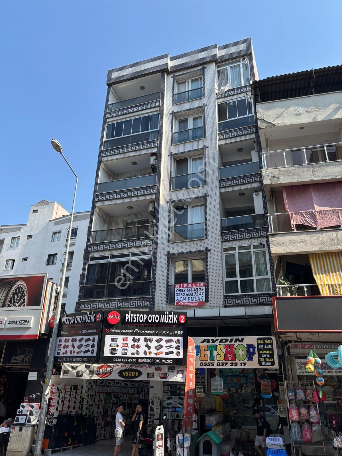 Üzümcü Okul Yakını Cadde Üzeri Arakat Asansörlü Genç Daire