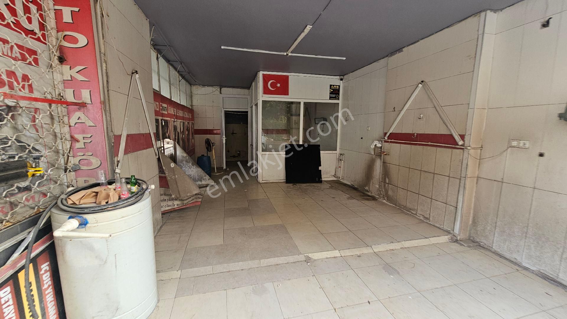 Güzelyalı İ.s.ö Anadolu Civ. Kiralık İşyeri(açıklamayı Okuyunuz)