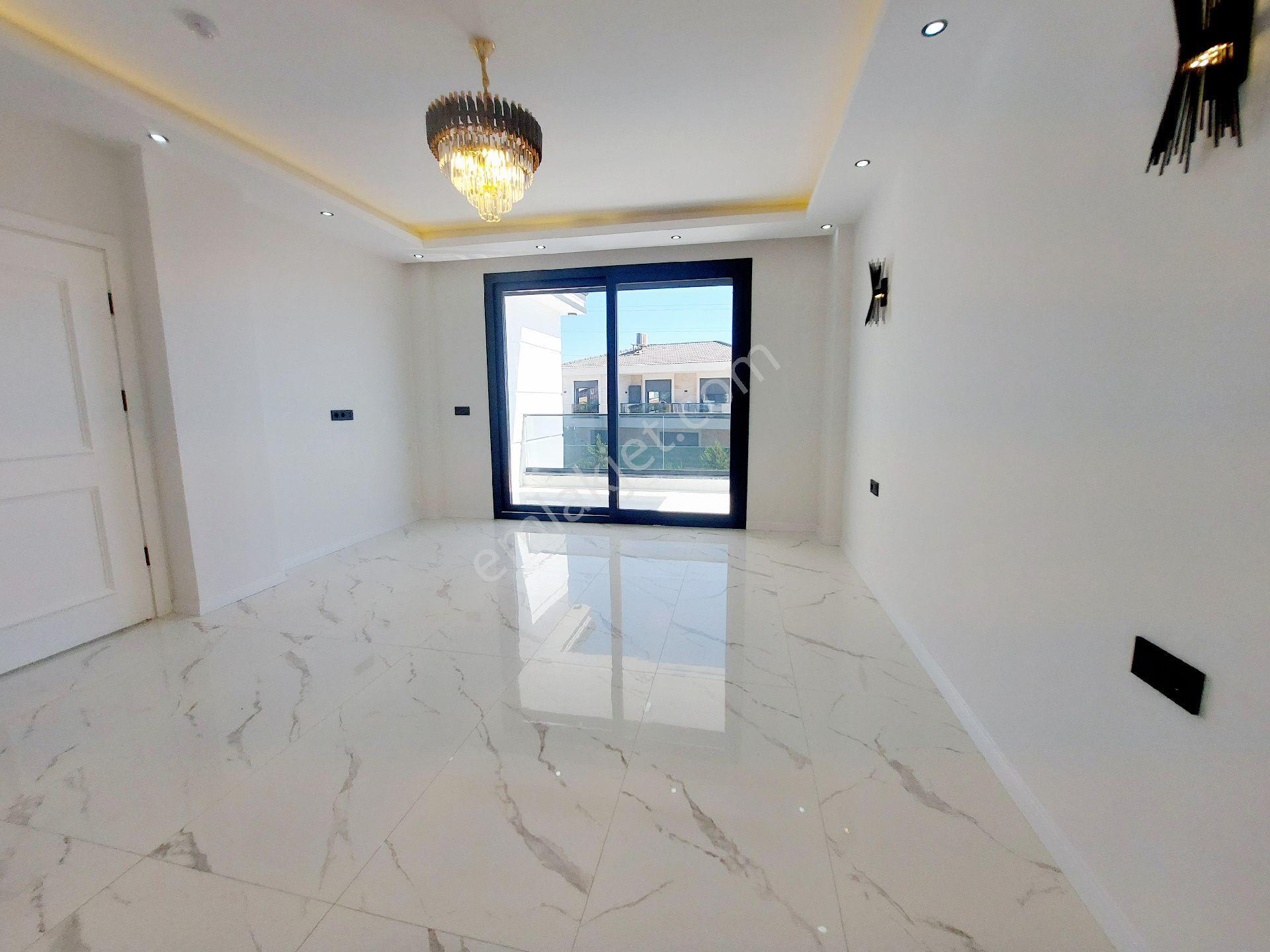 Didimin Beyaz Saraylarından Bir Daha Havuzlu 4+1 Ayrı Mutfak Akıllı Villa - Görsel 31