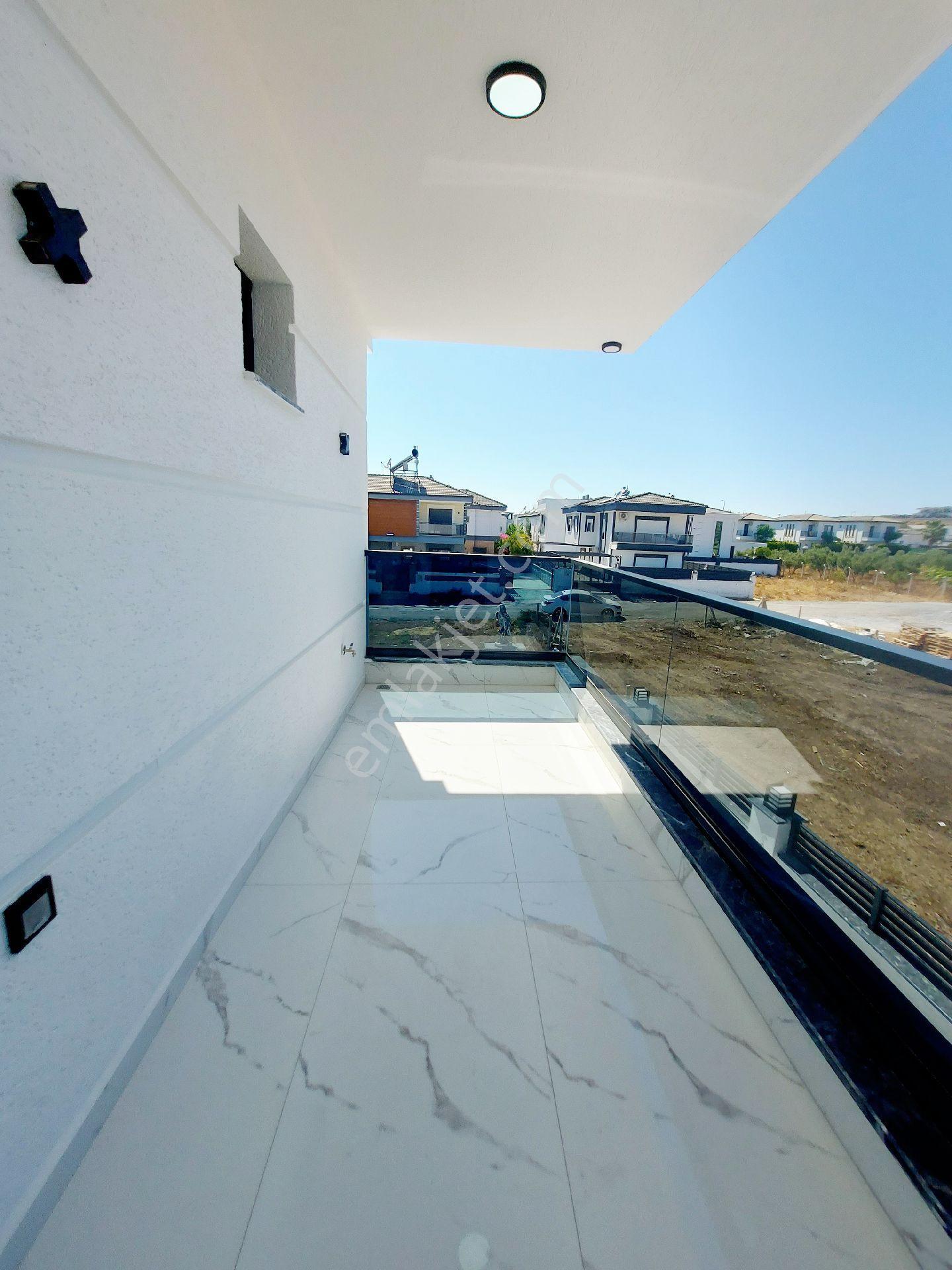 Didimin Beyaz Saraylarından Bir Daha Havuzlu 4+1 Ayrı Mutfak Akıllı Villa - Görsel 25