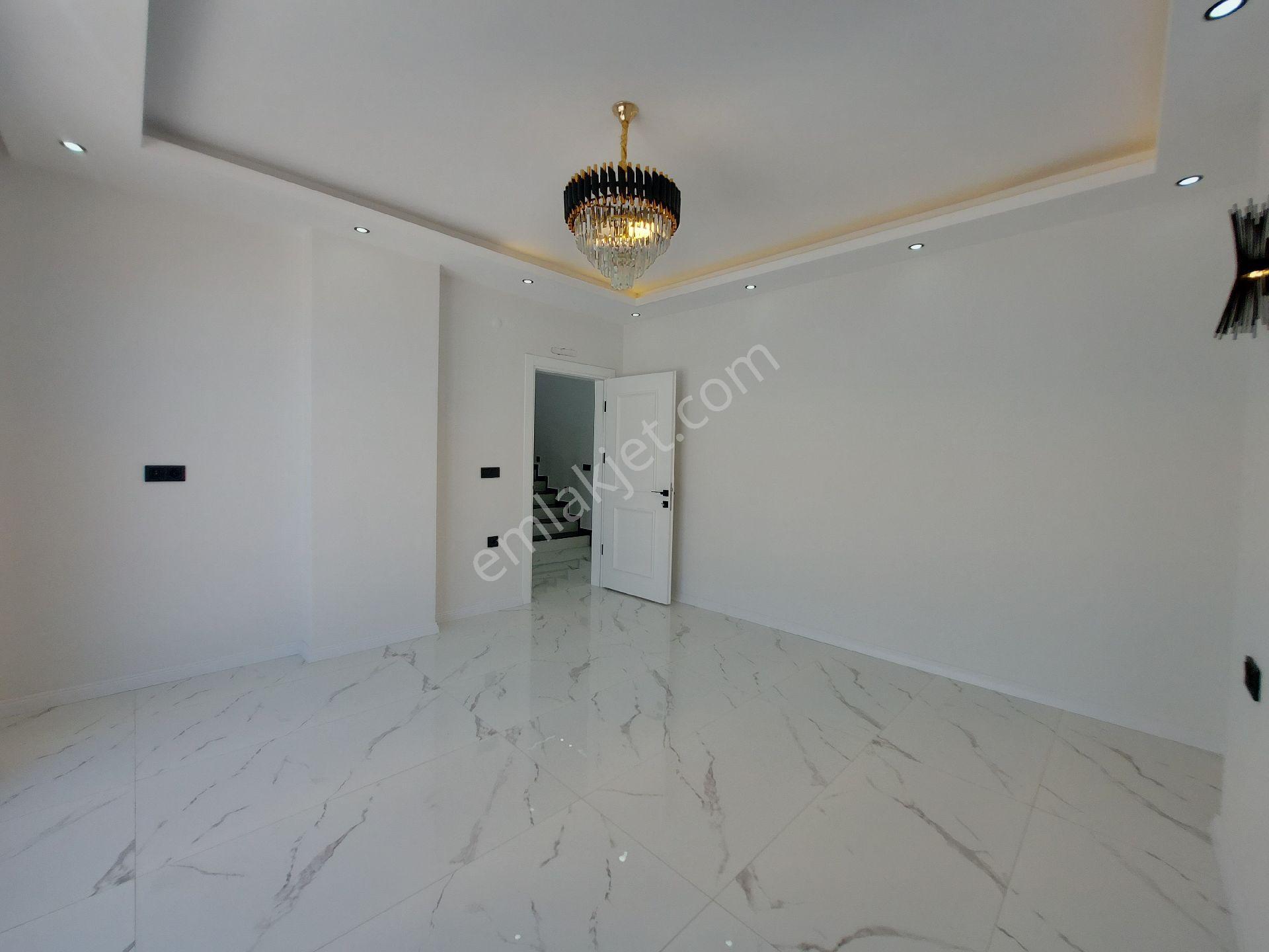 Didimin Beyaz Saraylarından Bir Daha Havuzlu 4+1 Ayrı Mutfak Akıllı Villa - Görsel 8