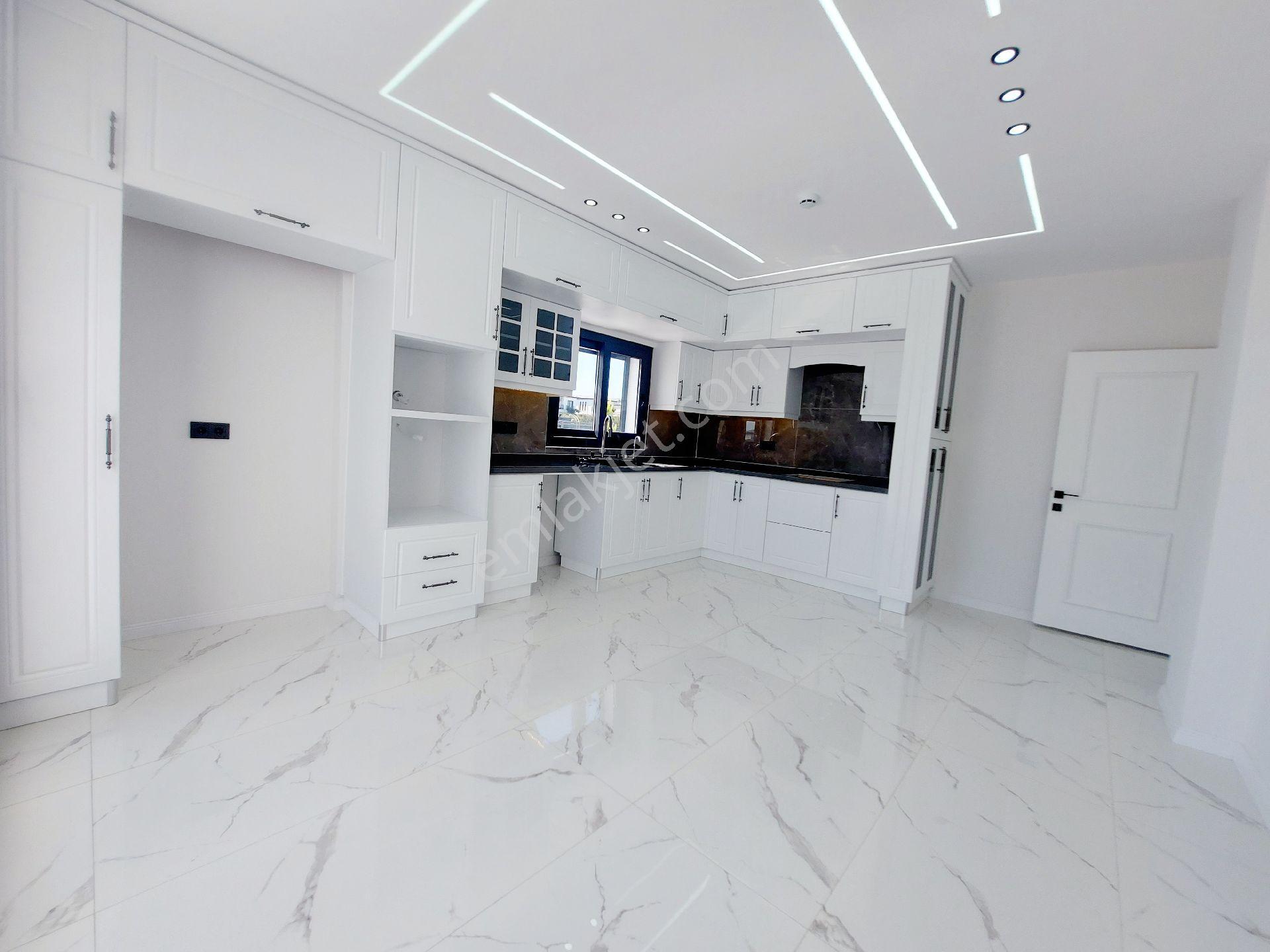 Didimin Beyaz Saraylarından Bir Daha Havuzlu 4+1 Ayrı Mutfak Akıllı Villa - Görsel 21
