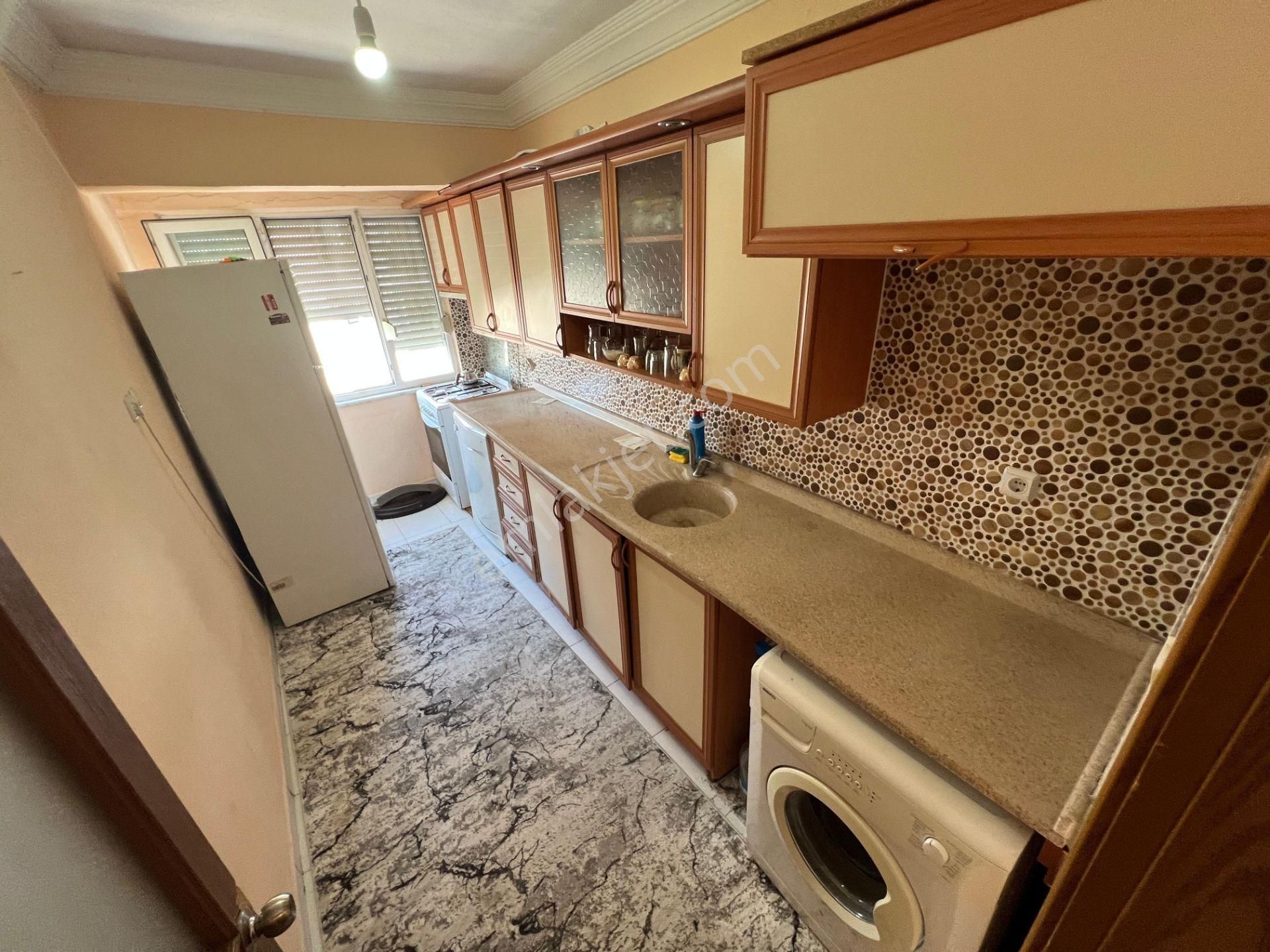 Akçay Merkezde Satılık 2+1 Ön Cephe Denize Yakın Daire