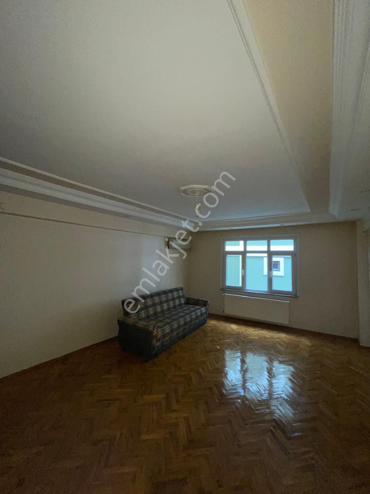 Beyoğlu Kasımpaşa Kaptanpaşa'da Masrafsız, 85m2, 2+1, 3.kat Kiralık Daire - Sözgen'den - 277k