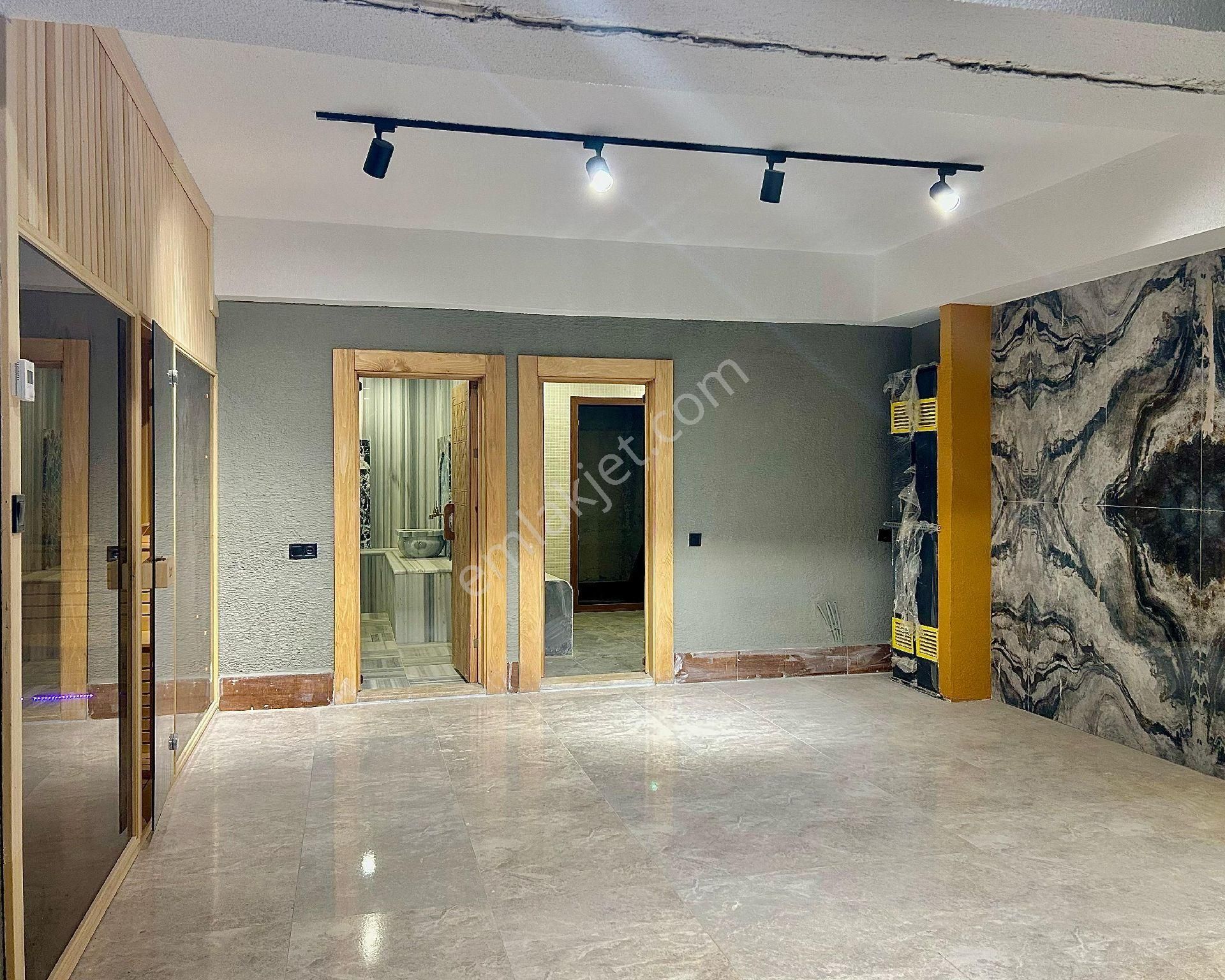 Havuzlu Site Şık Modern Daire - Görsel 33