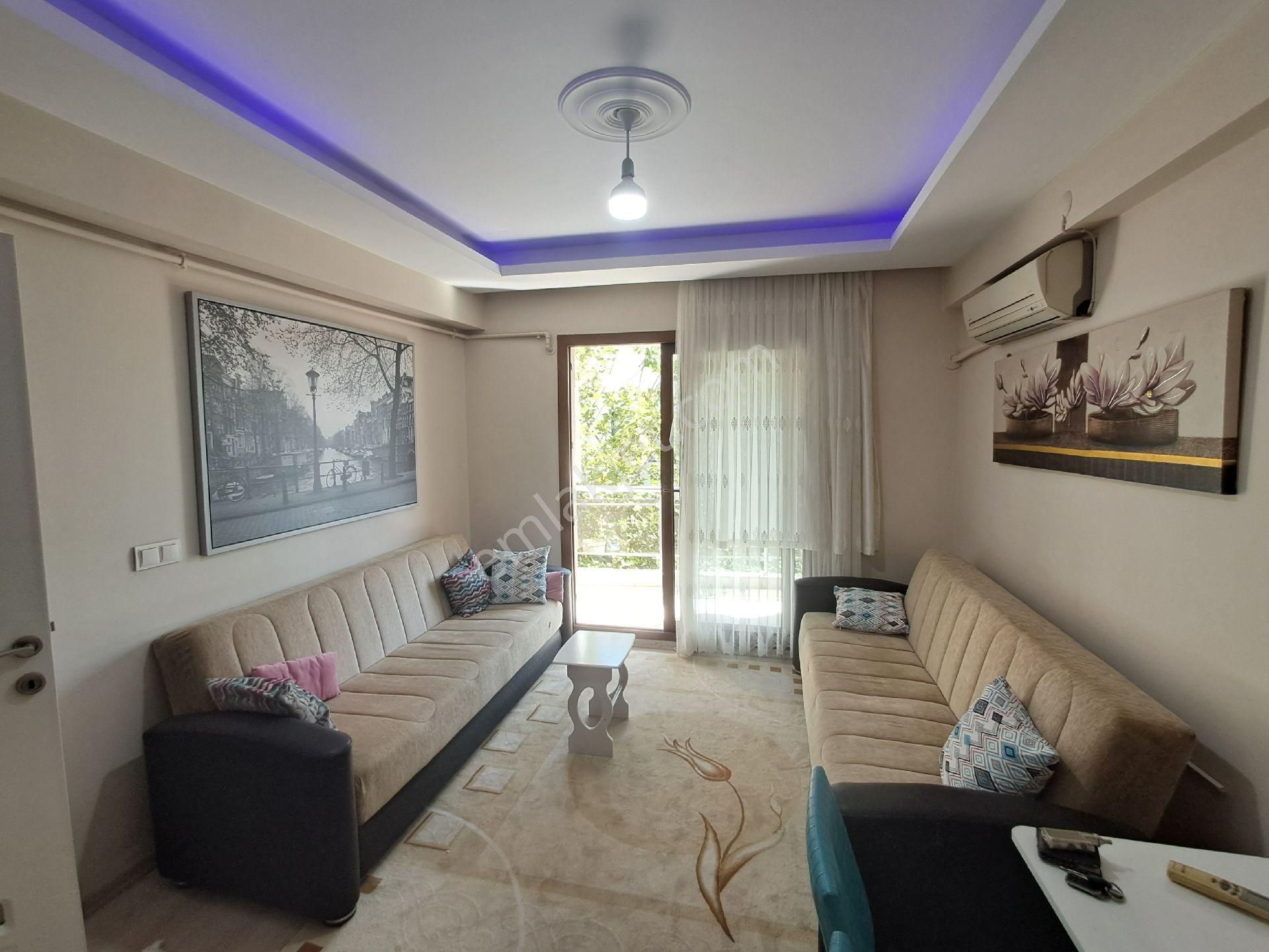 Buca Üçkuyular Meydanı 2+1 Full Eşyalı Asansörlü Doğalgazlı Kiralık