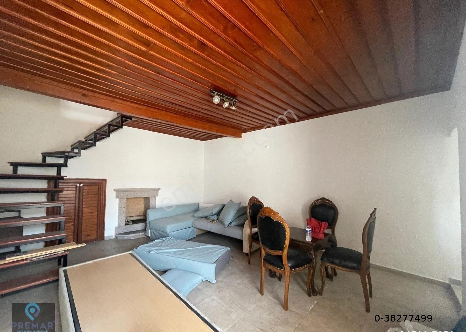 Ayvada'dan Ayvalık Merkez'de Deniz Manzaralı Avlulu 2+1 Rum Evi - Görsel 2