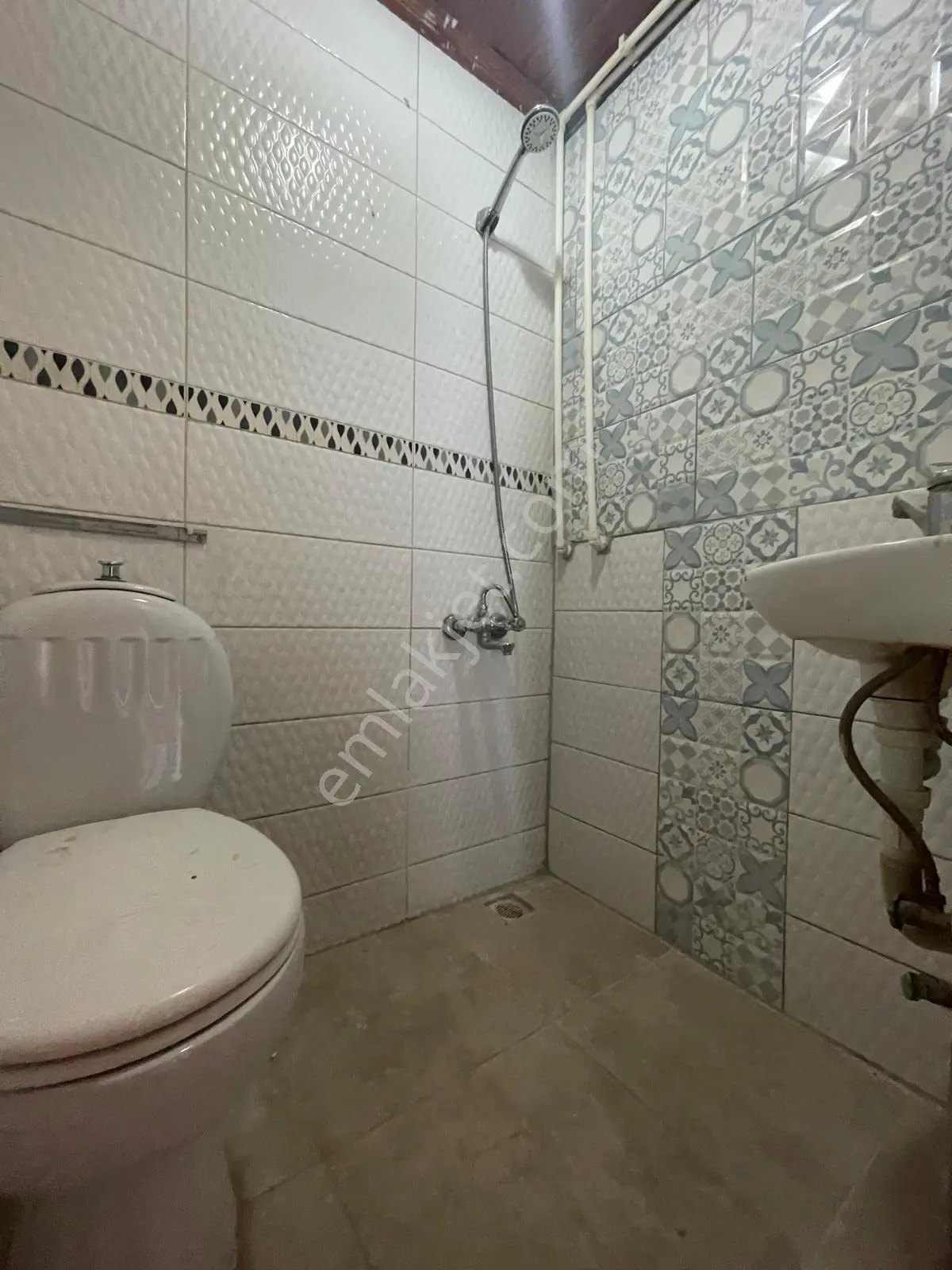 Ayvada'dan Ayvalık Merkez'de Deniz Manzaralı Avlulu 2+1 Rum Evi - Görsel 21