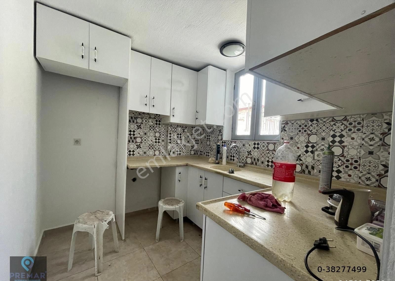 Ayvada'dan Ayvalık Merkez'de Deniz Manzaralı Avlulu 2+1 Rum Evi - Görsel 6