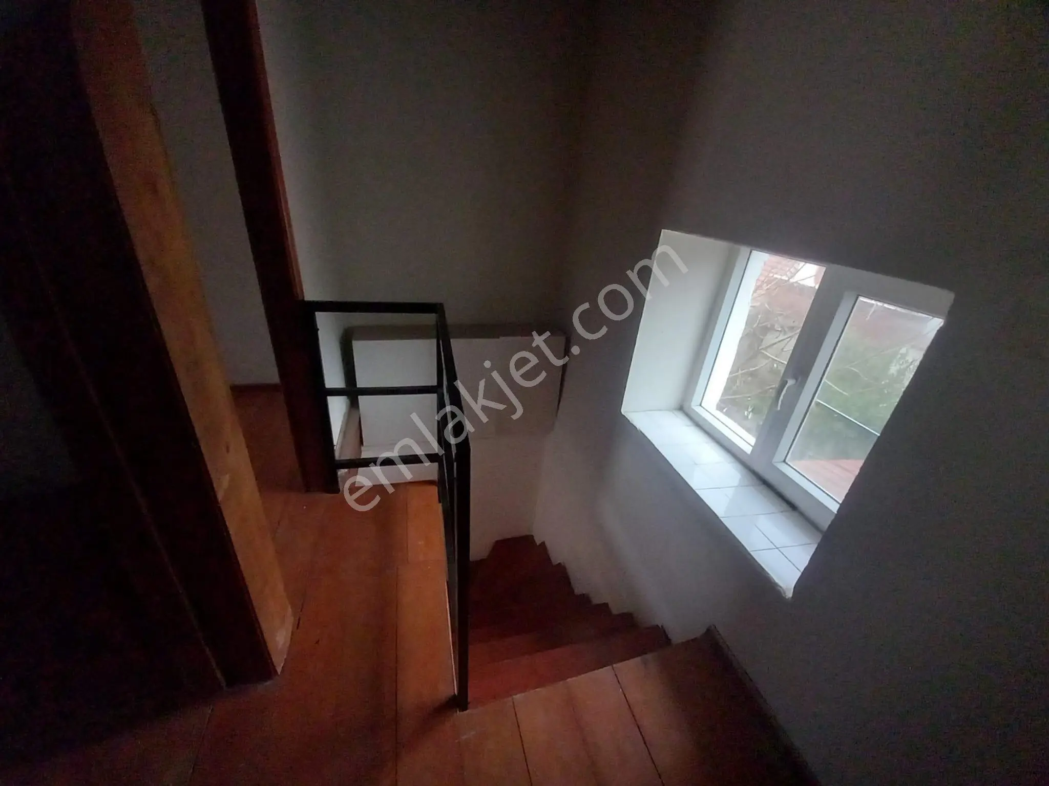 Ayvada'dan Ayvalık Merkez'de Deniz Manzaralı Avlulu 2+1 Rum Evi - Görsel 12