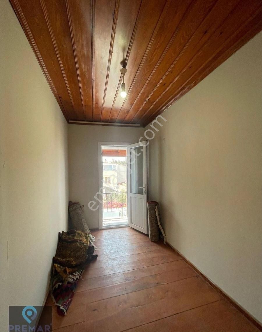 Ayvada'dan Ayvalık Merkez'de Deniz Manzaralı Avlulu 2+1 Rum Evi - Görsel 17