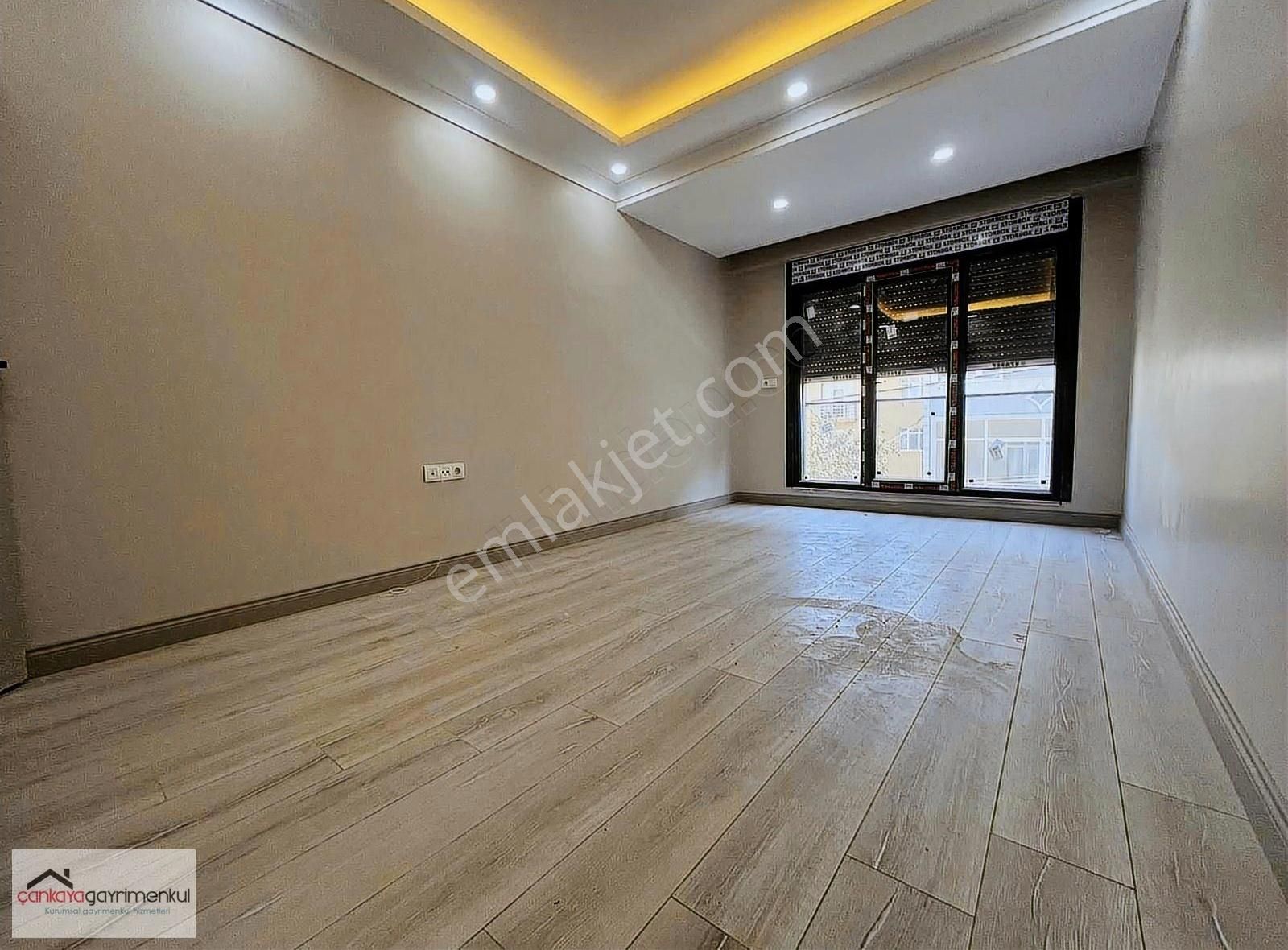 Hakan Caddesi Dibinde 2+1 Sıfır (kelepir) 2.kat Daire!!
