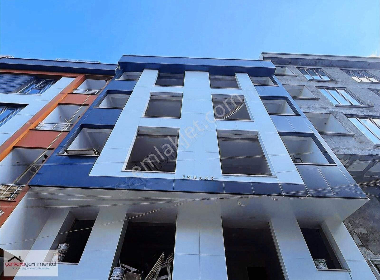 Teyfikbey De Emsallerinden Büyük 2+1 Satılık Yüksek Giriş !!!