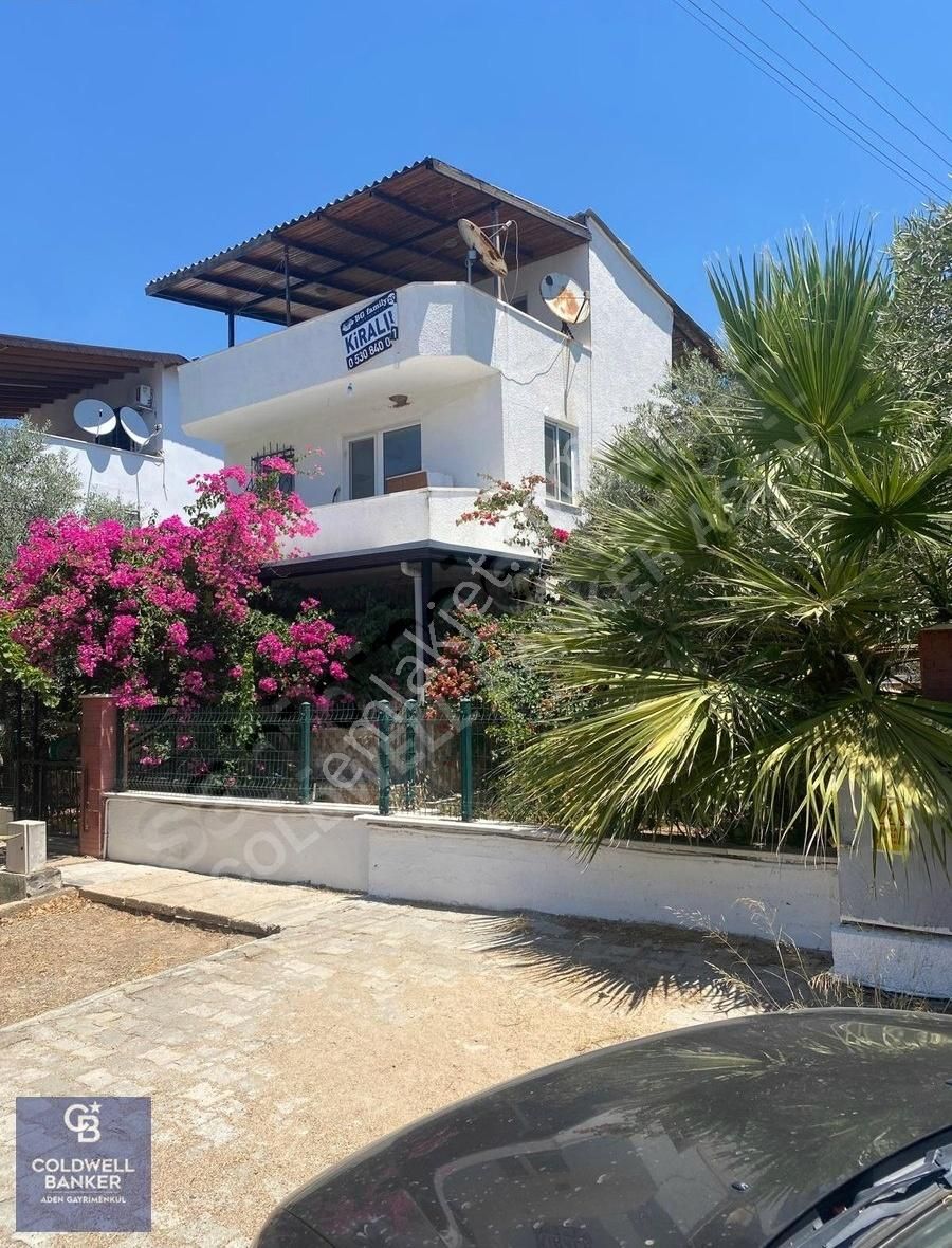 Akbük Aşiyan Sitesi 3 Katlı Köşe Villa - Herşey Dahil Fiyat