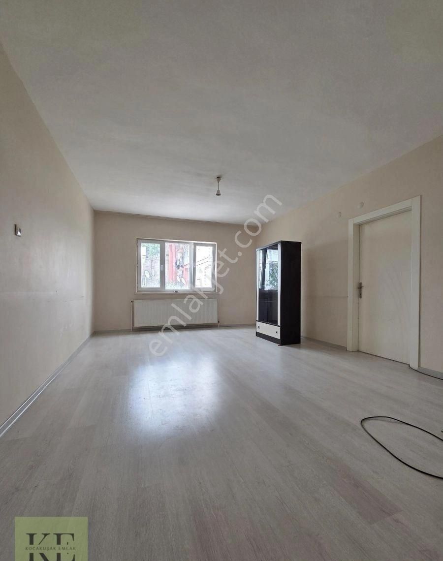 Ankara Sincan Mareşalda 3+1 Yapılı Katta Kiralık Daire