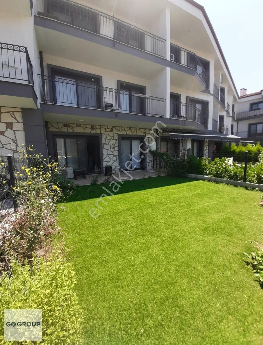 Urla Gülbahçe De Bahçeli Kiralık 1+1 Yeni Eşyalı Daire