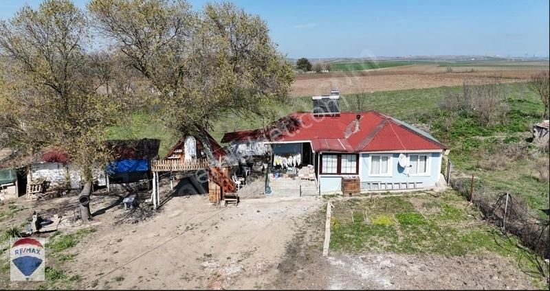 Kırklareli Pancar Köy De İçinde Ev Olan Satılık Arsa