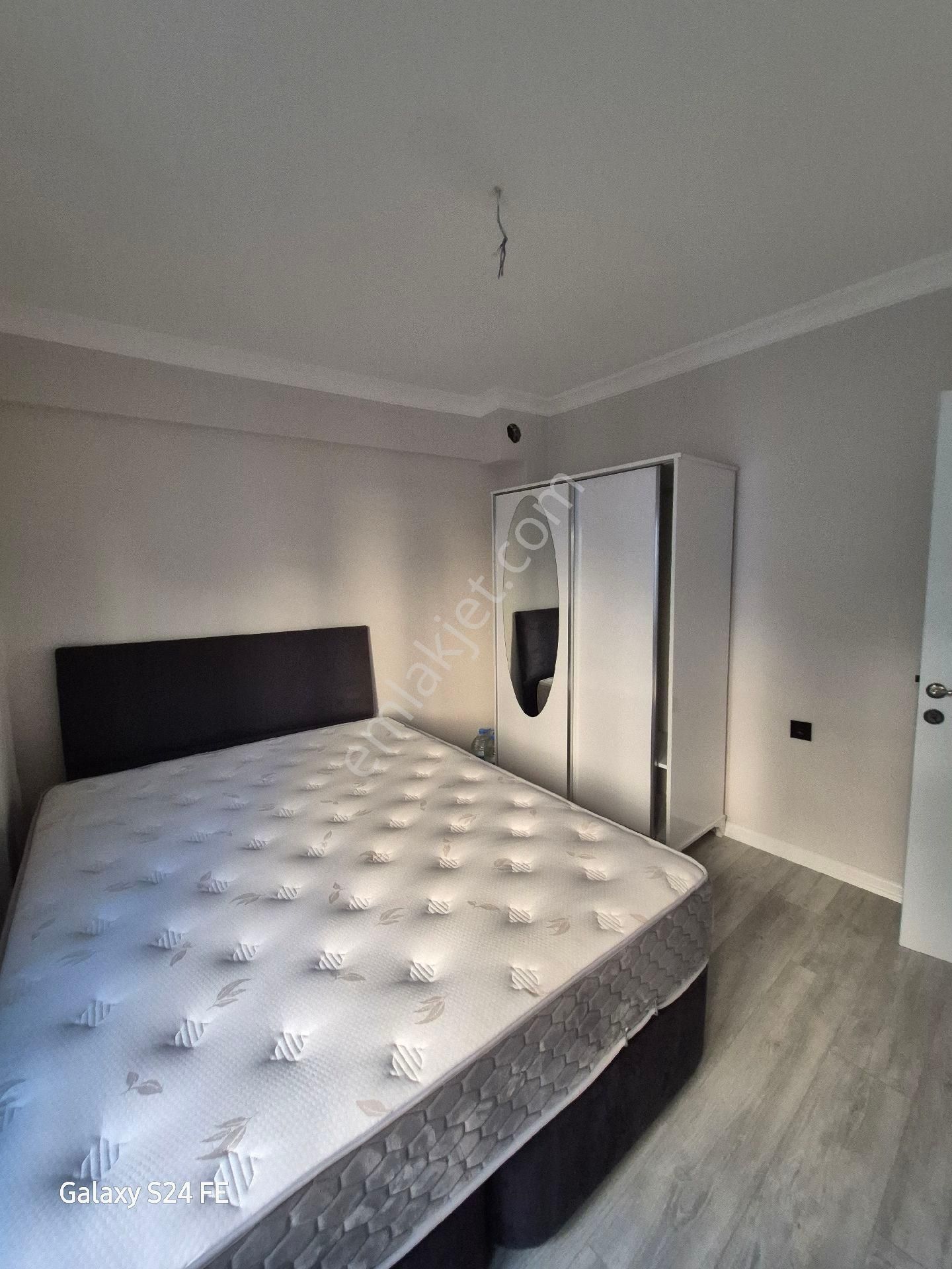 Bornova Da 1+1 Eşyalı Satılık Lüks Daire - Görsel 4