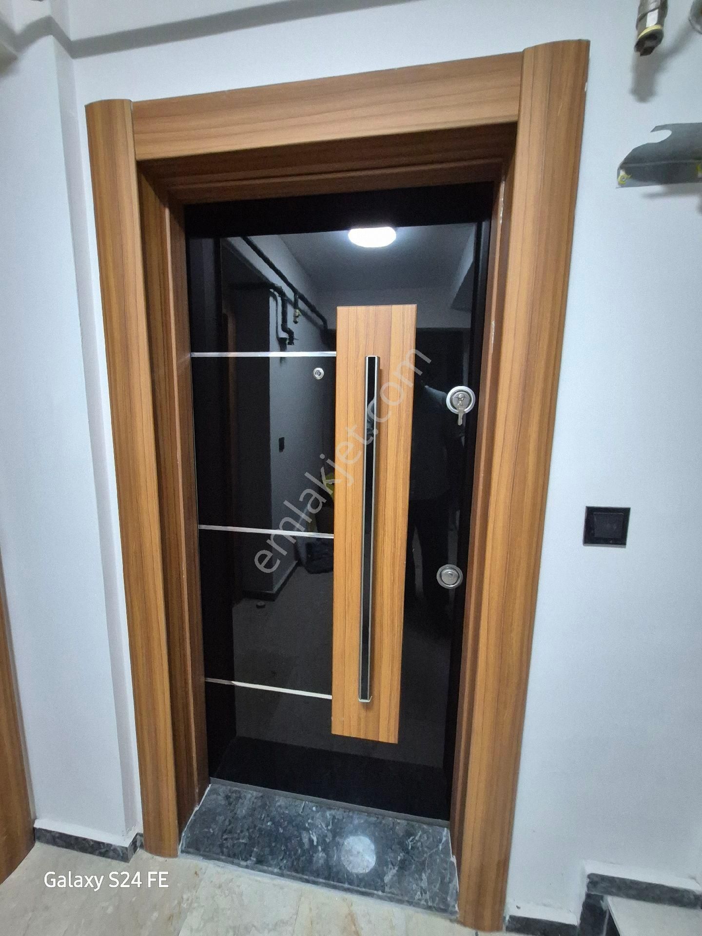 Bornova Da 1+1 Eşyalı Satılık Lüks Daire - Görsel 15