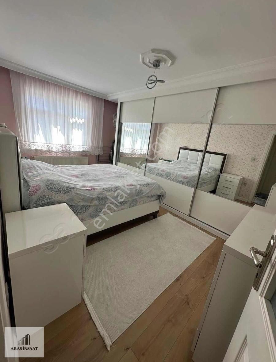 Aras İnşaat'dan Satılık 3+1 130m2 Orta Kat 17 Yıllık Daire - Görsel 9