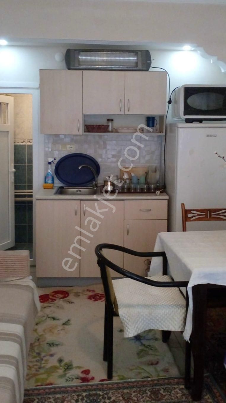 Eşyalı Kiralık 1+0 Üsküdar Valide Atik Mahallesi