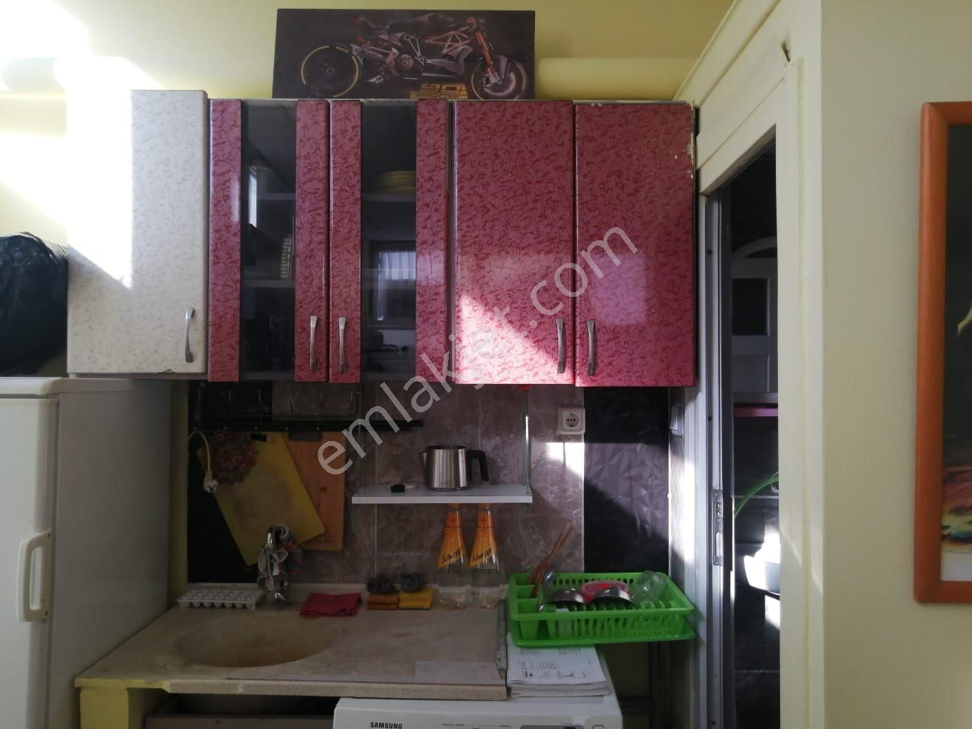 Eşyalı Kiralık 1+0 Üsküdar Valide Atik Mahallesi