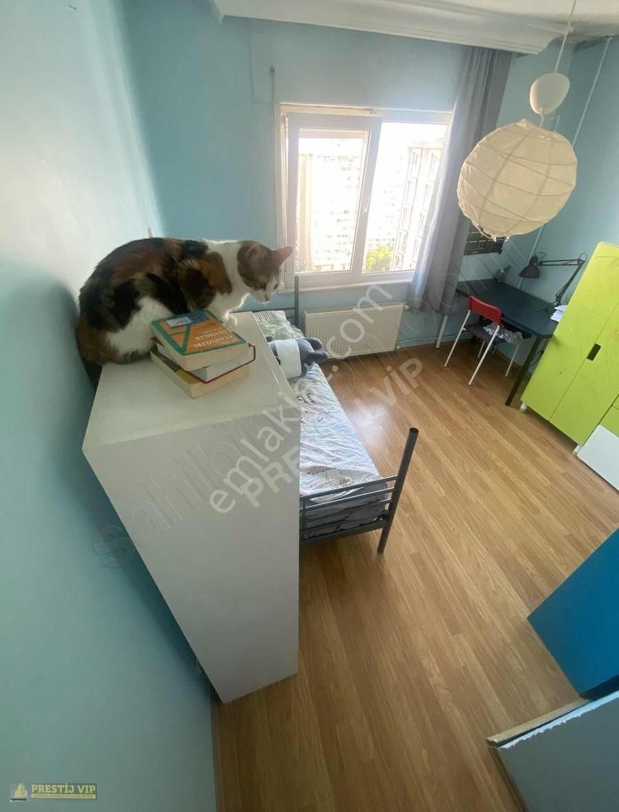 Beylikdüzü Bizim Kent Evlerinde Satılık 180 M2 Sitede 3+1 Daire