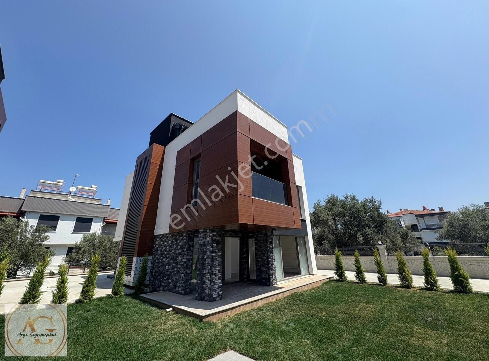 Arya'dan Güre'de Deniz Tarafında 4+1 Bağımsız Havuzlu Loft Villa - Görsel 17
